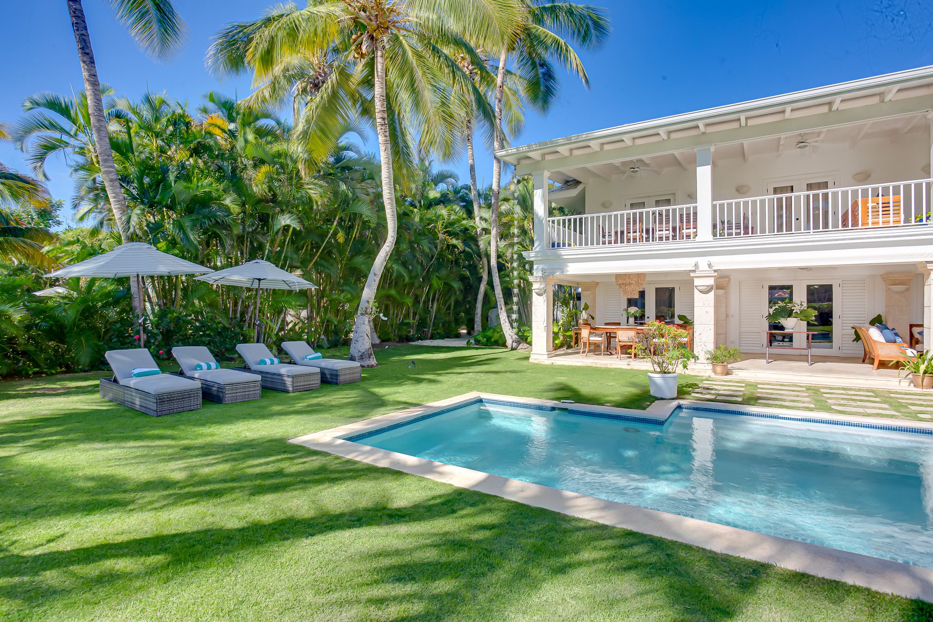 Villa Tortuga Bay B6