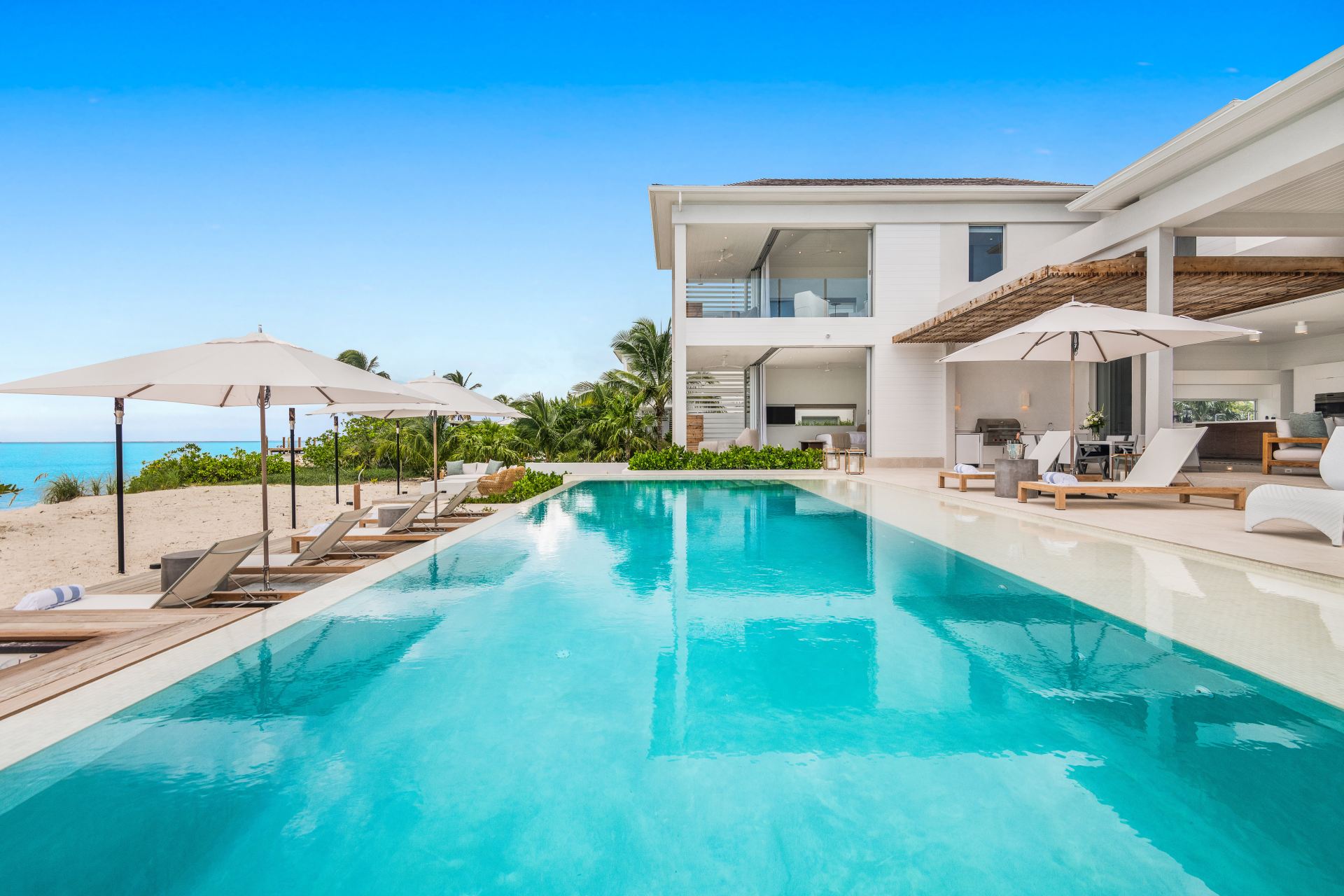 Grace Bay Enclave - 5 BDR BEACHFRONT VILLA