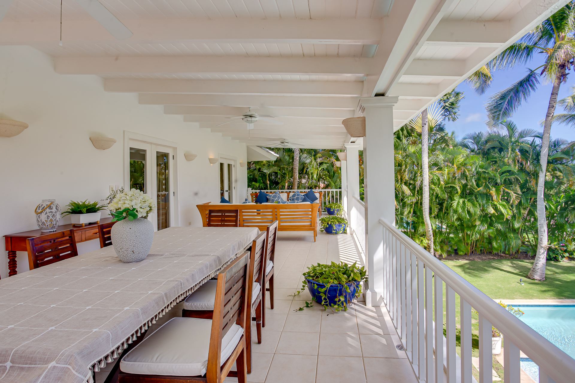 Villa Tortuga Bay B6