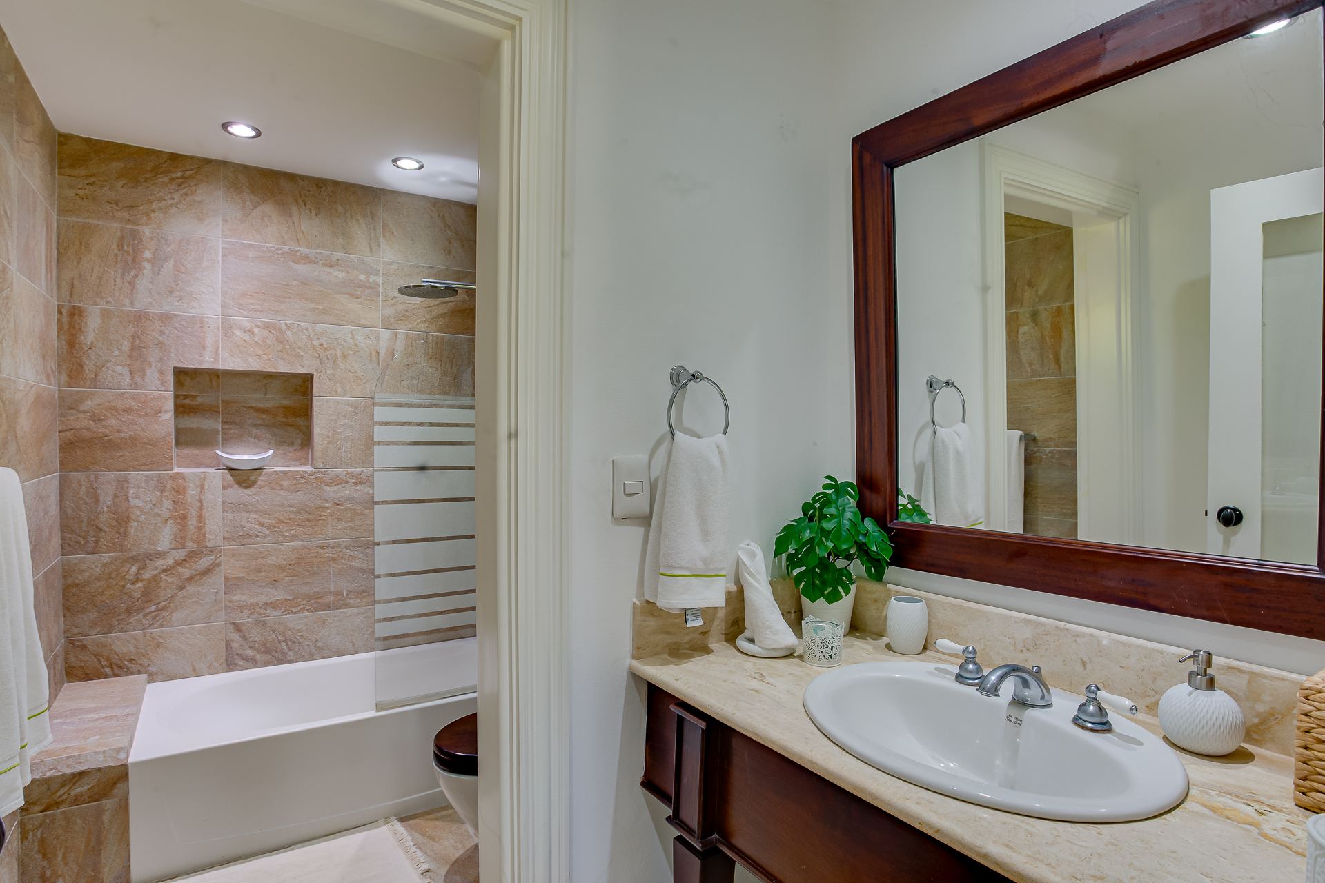 Villa Tortuga Bay B6