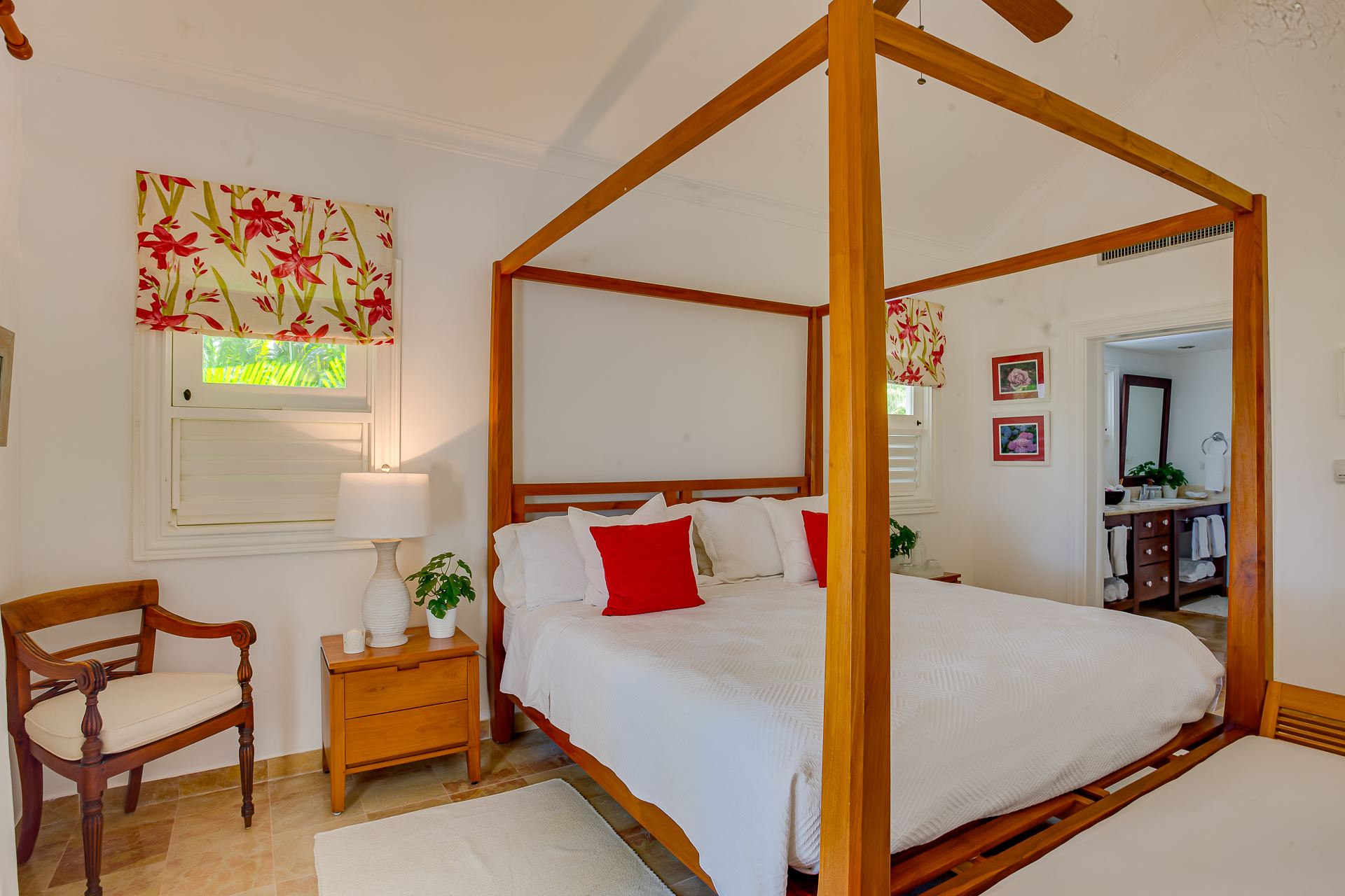 Villa Tortuga Bay B6