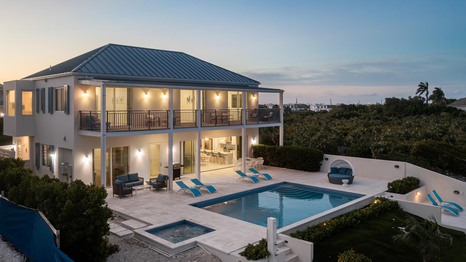 Hura Sea Azure Villa