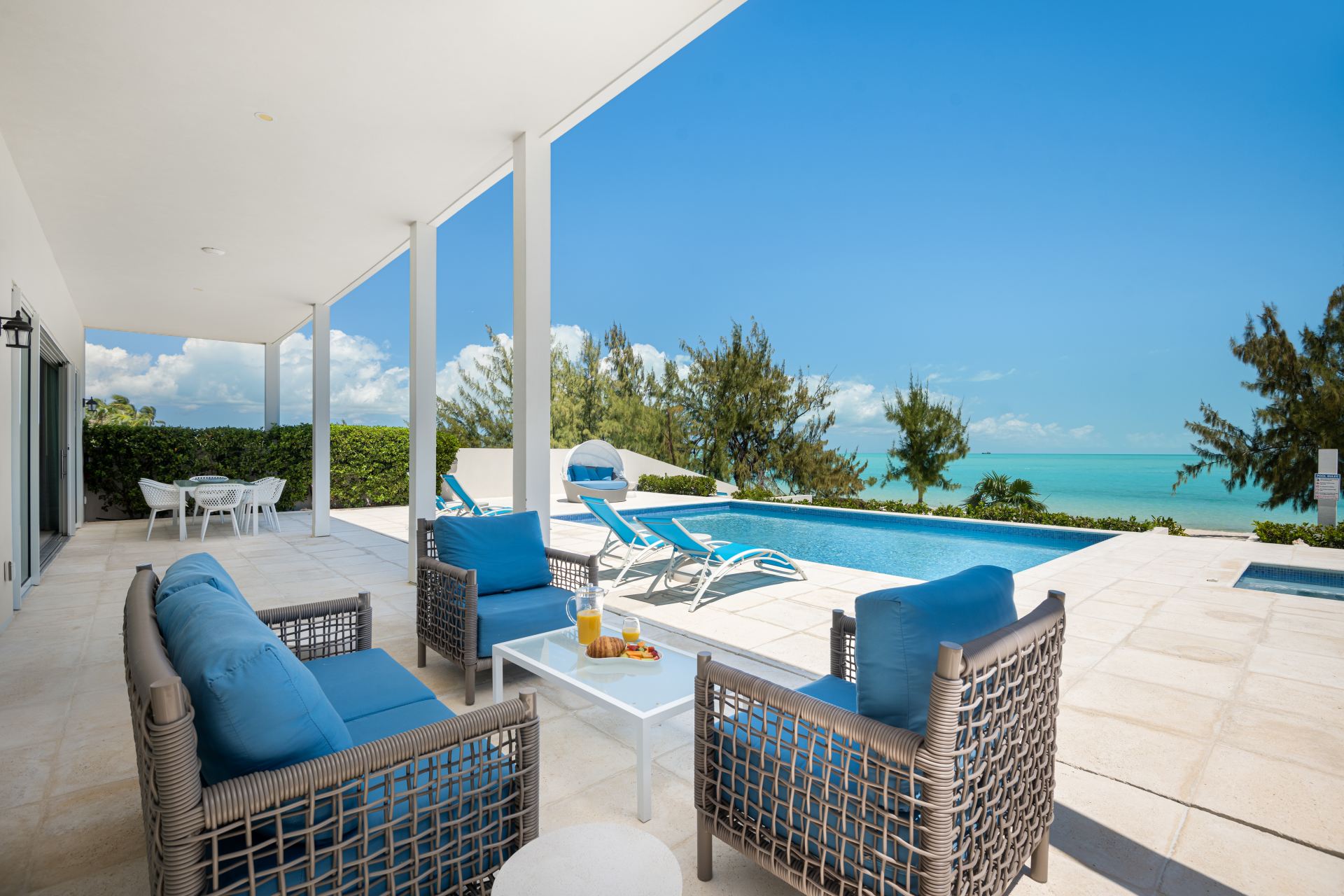 Hura Sea Azure Villa