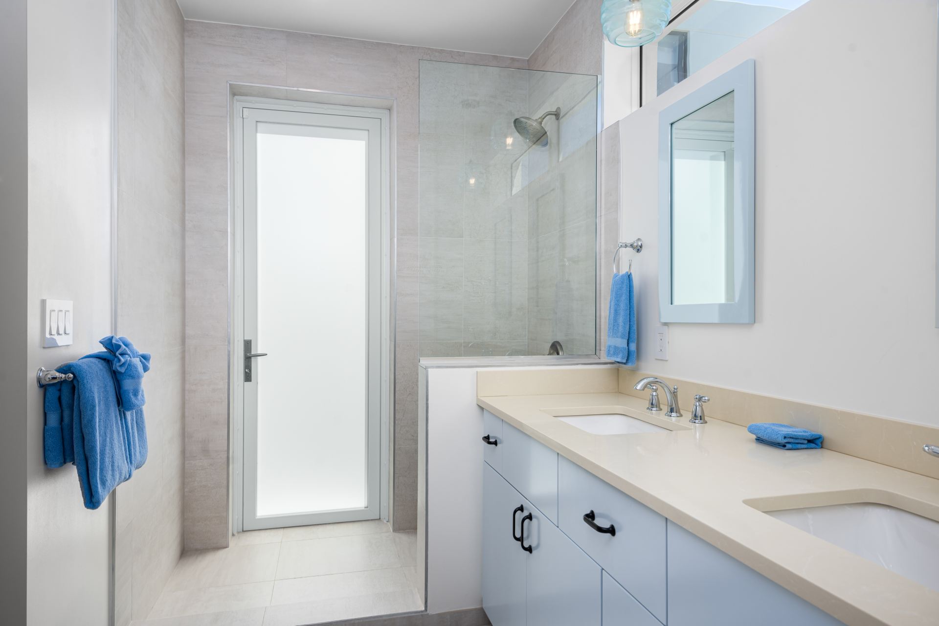 Hura Sea Azure Villa