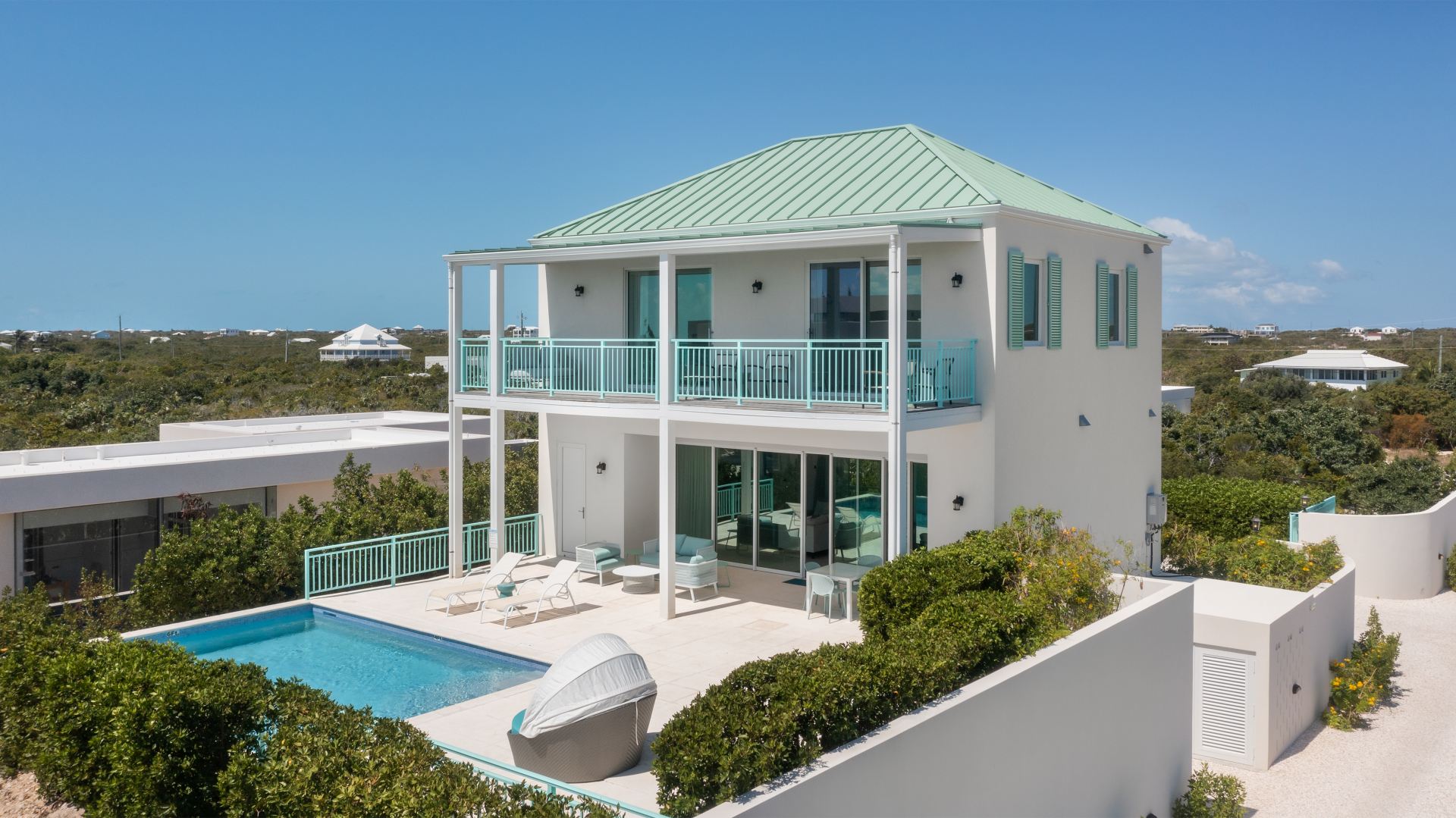 Hura Sea Azure Villa