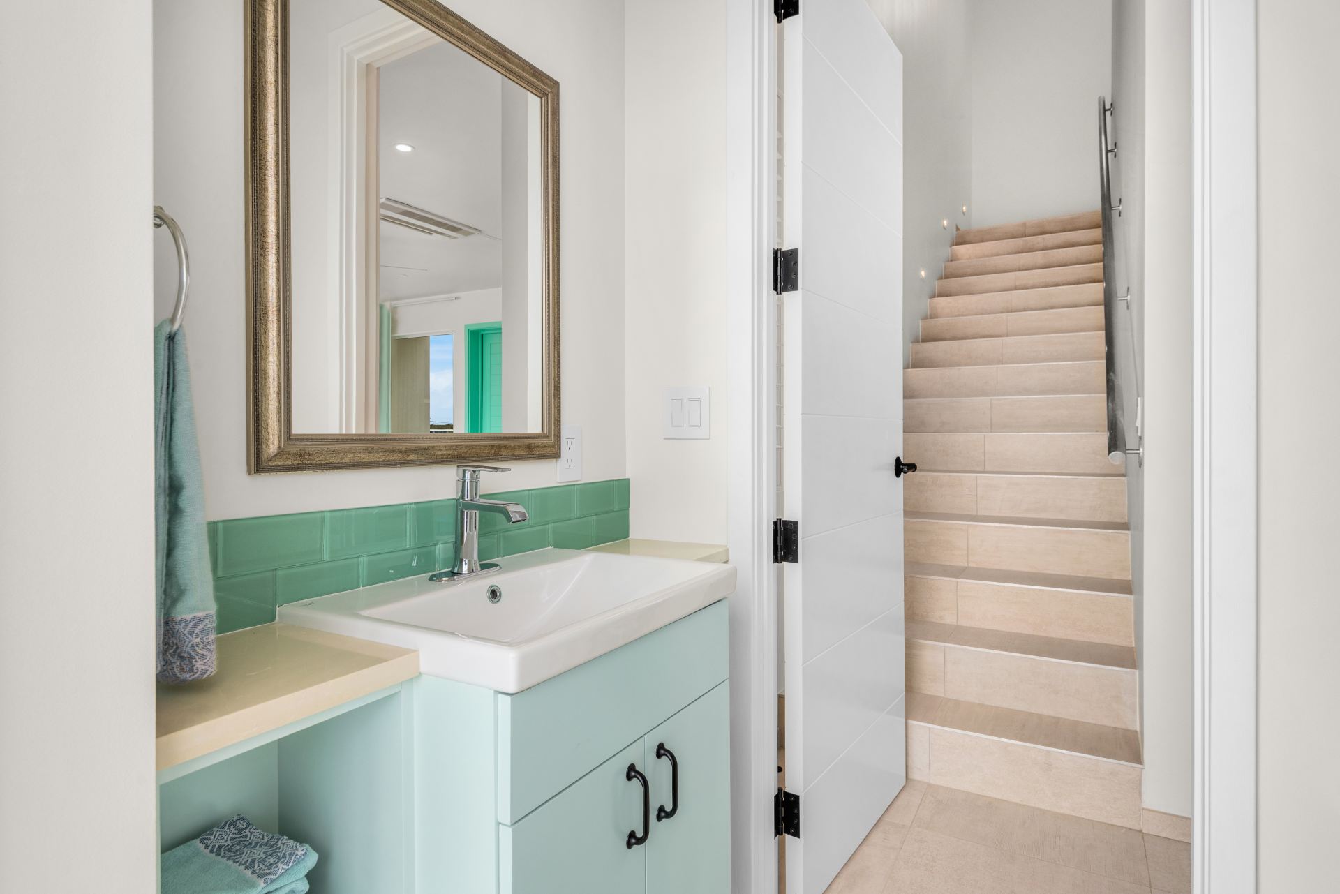 Hura Sea Turquoise Villa