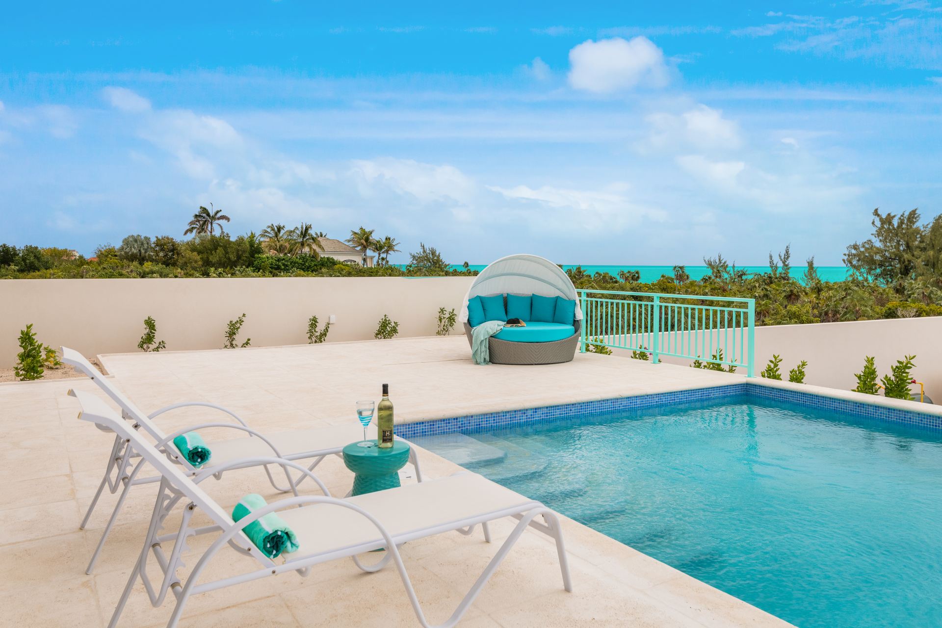 Hura Sea Turquoise Villa