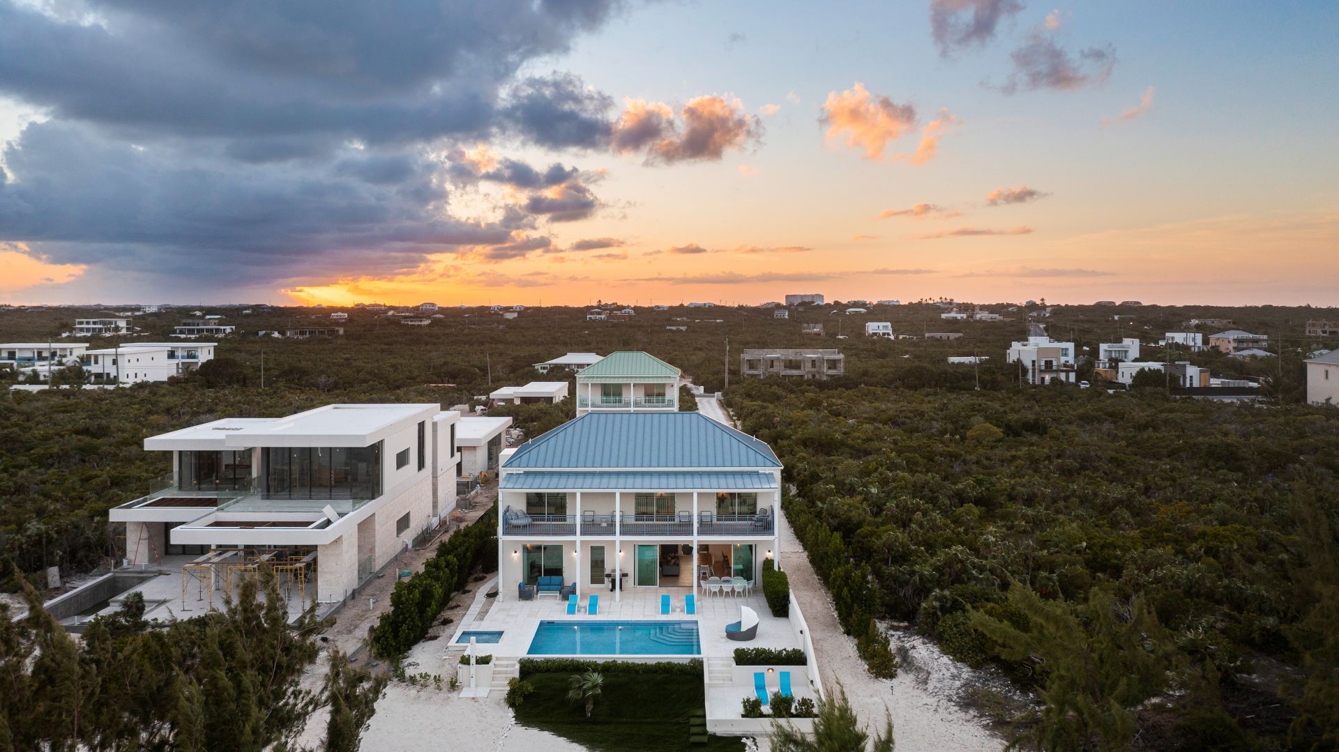 Hura Sea Azure Villa