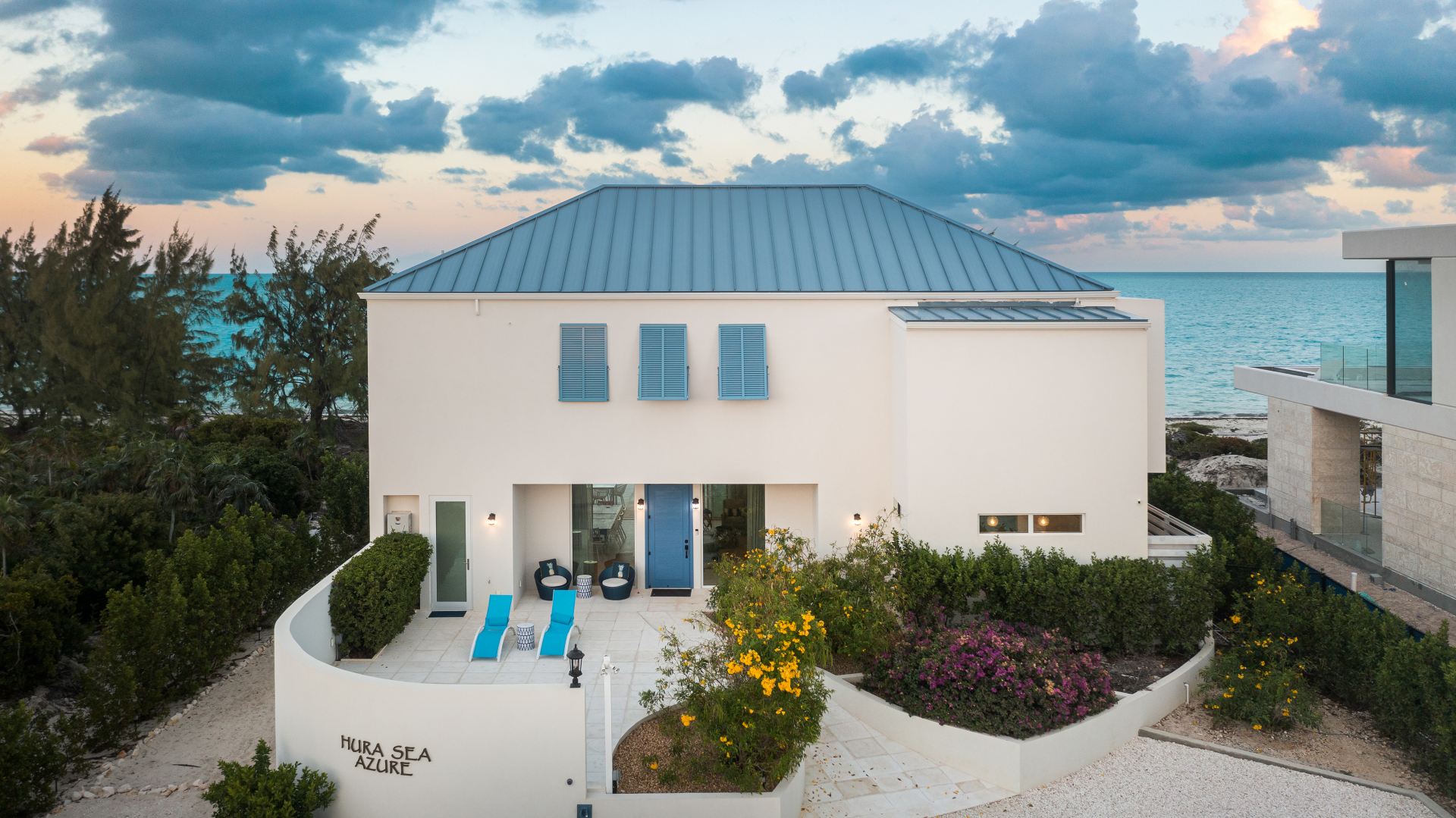 Hura Sea Azure Villa