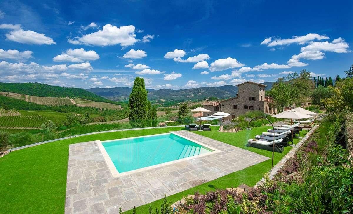 La Marcellina estate