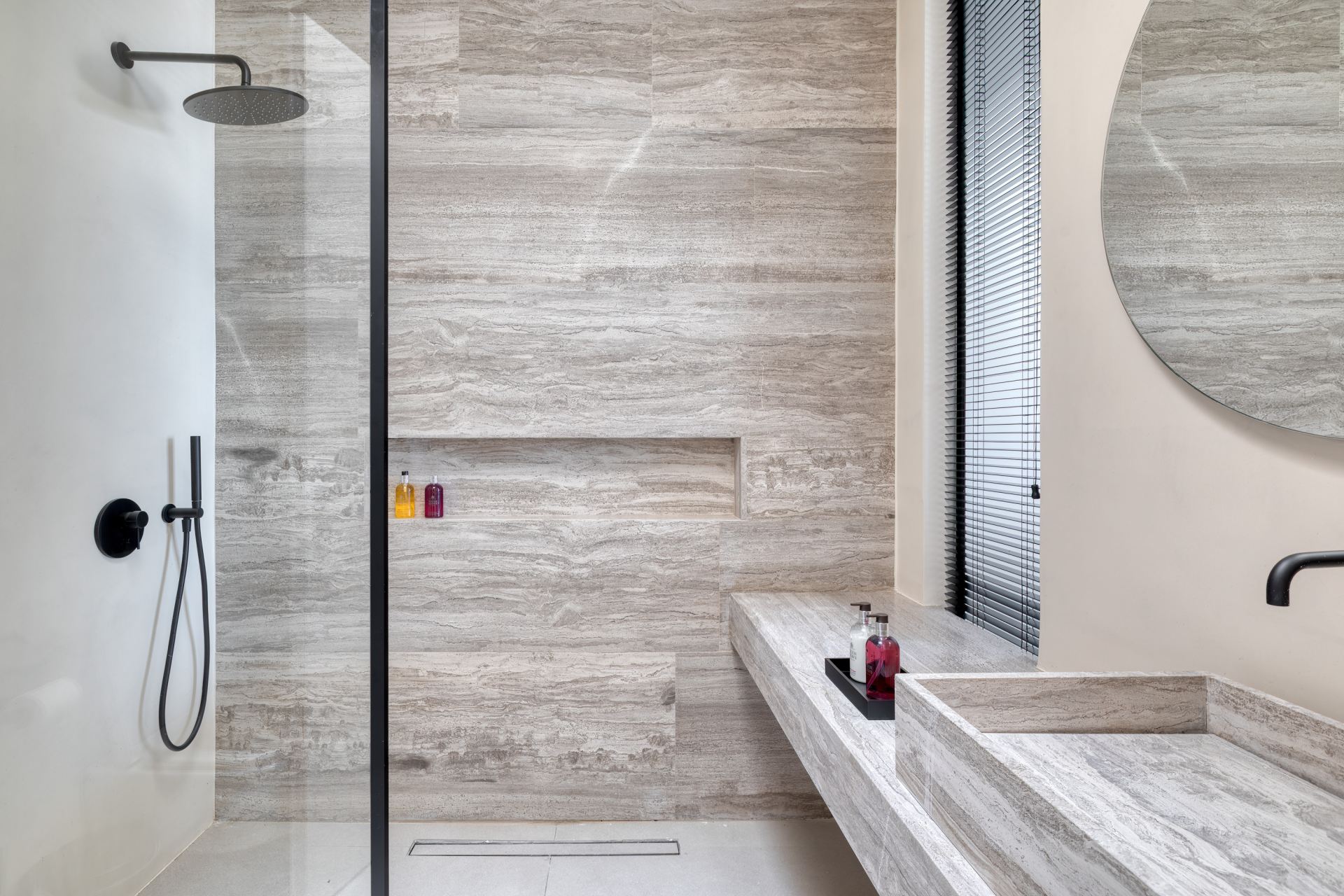 Untold Villa - with Outdoor Fireplace