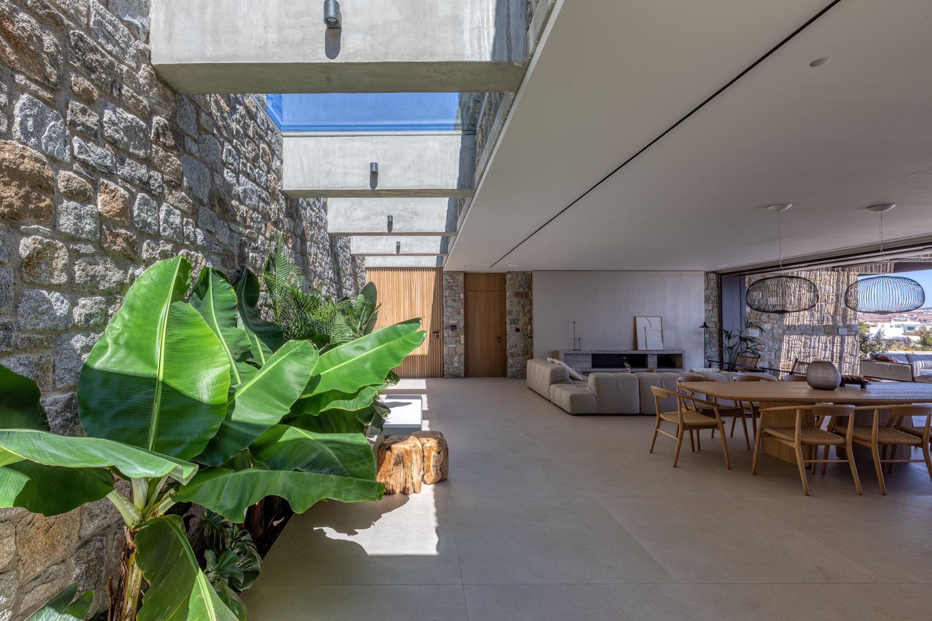 Untold Villa - with Outdoor Fireplace