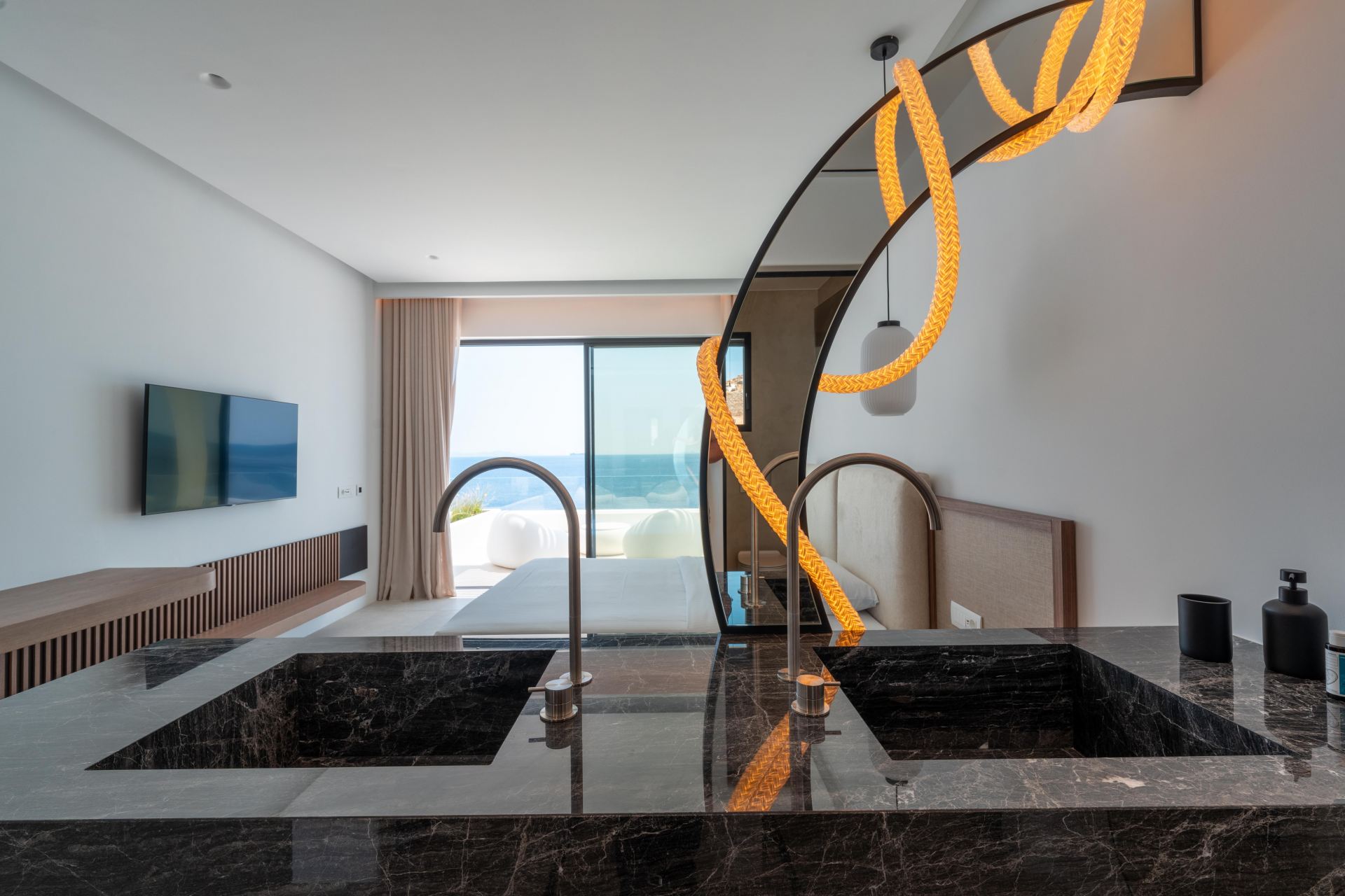 Splendid Waterfront Villa 1