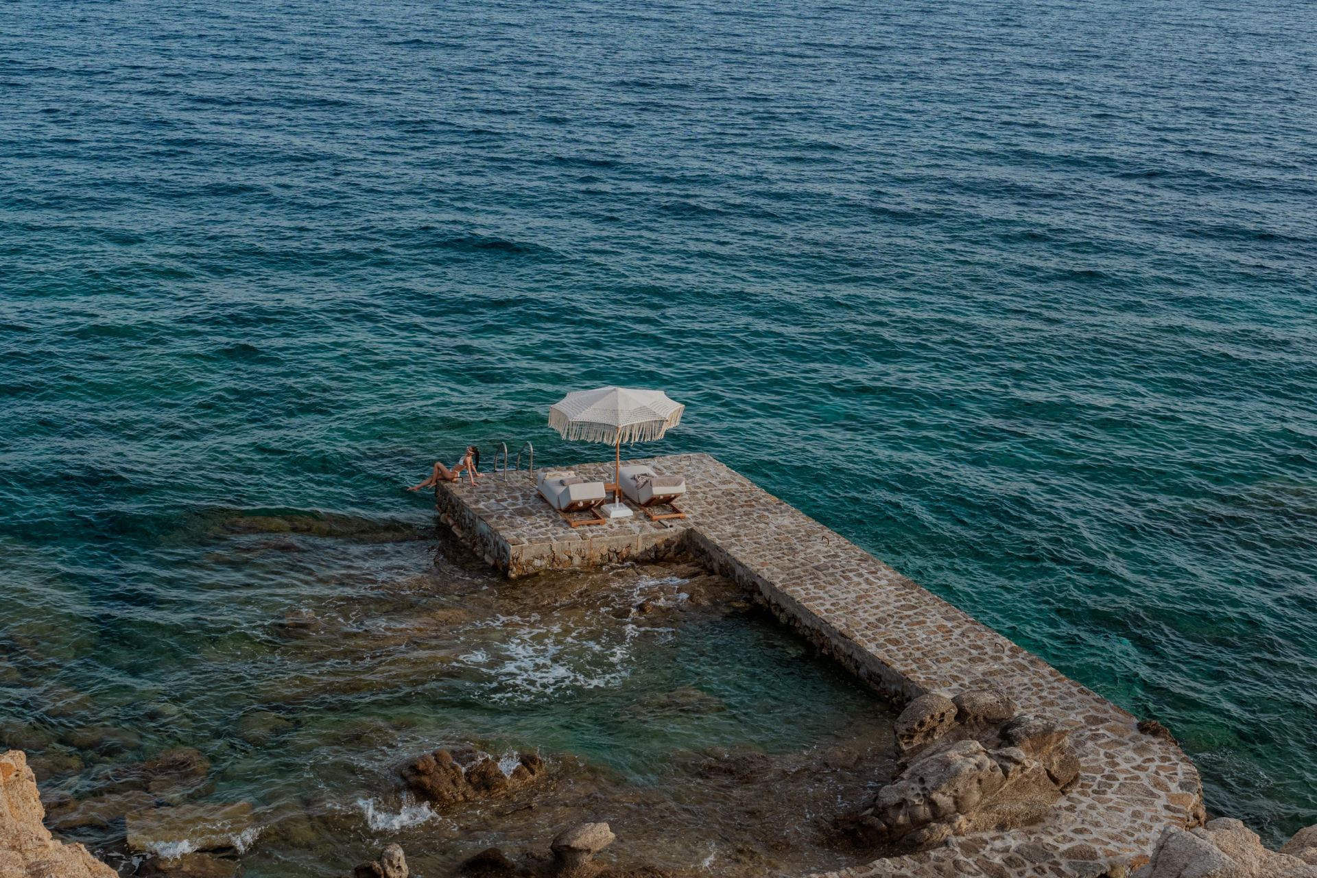 Splendid Waterfront Villas