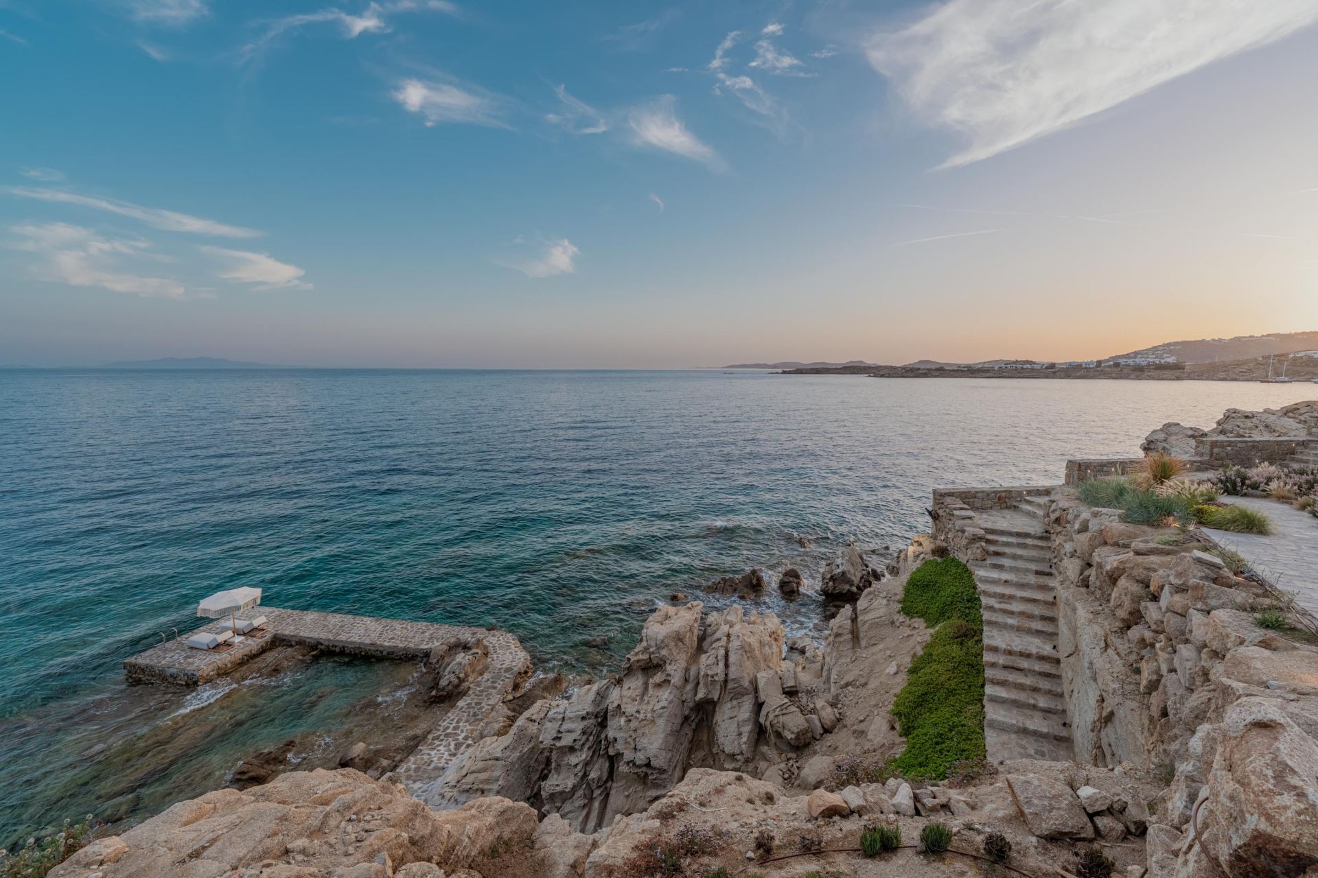 Splendid Waterfront Villas