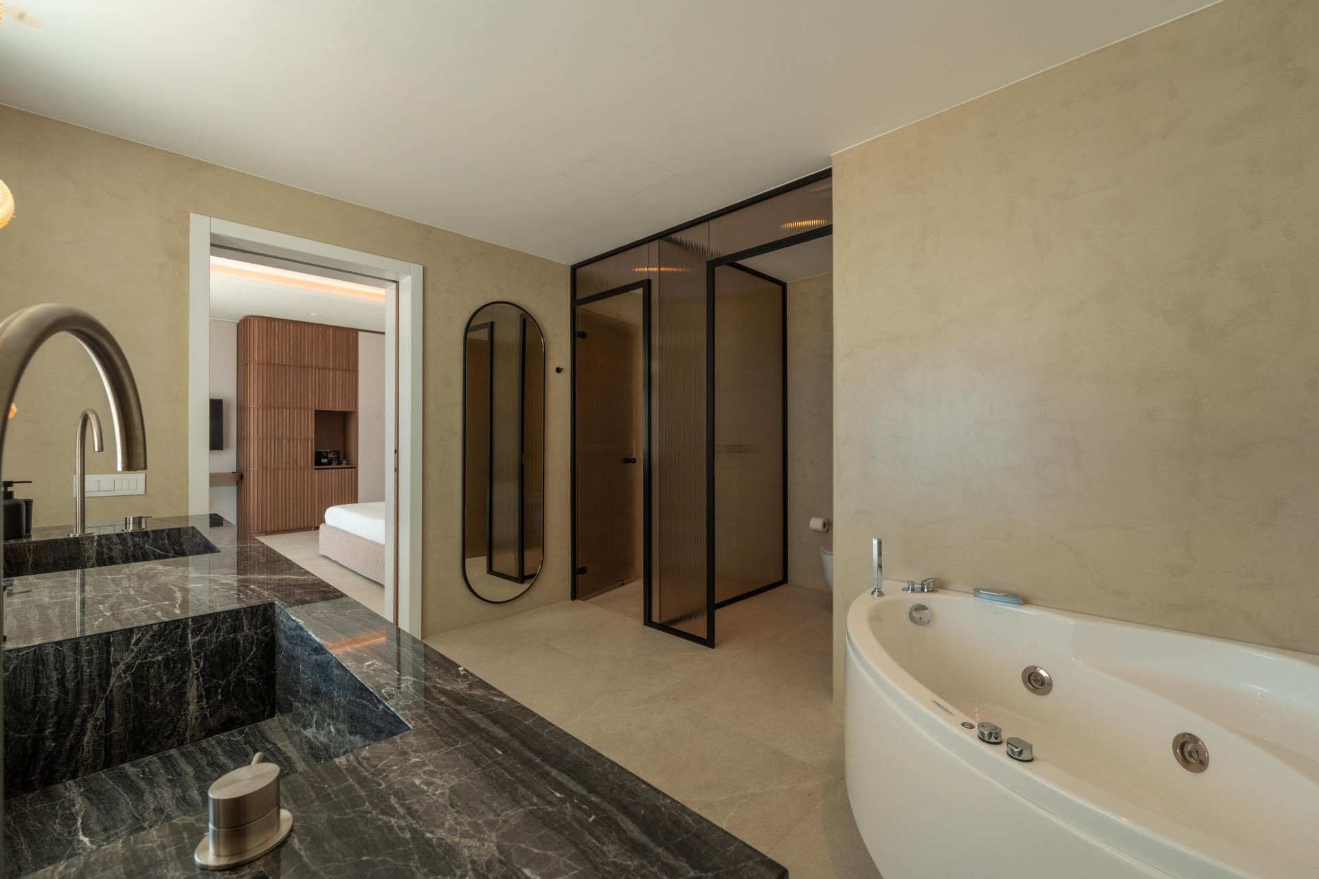 Splendid Waterfront Villas