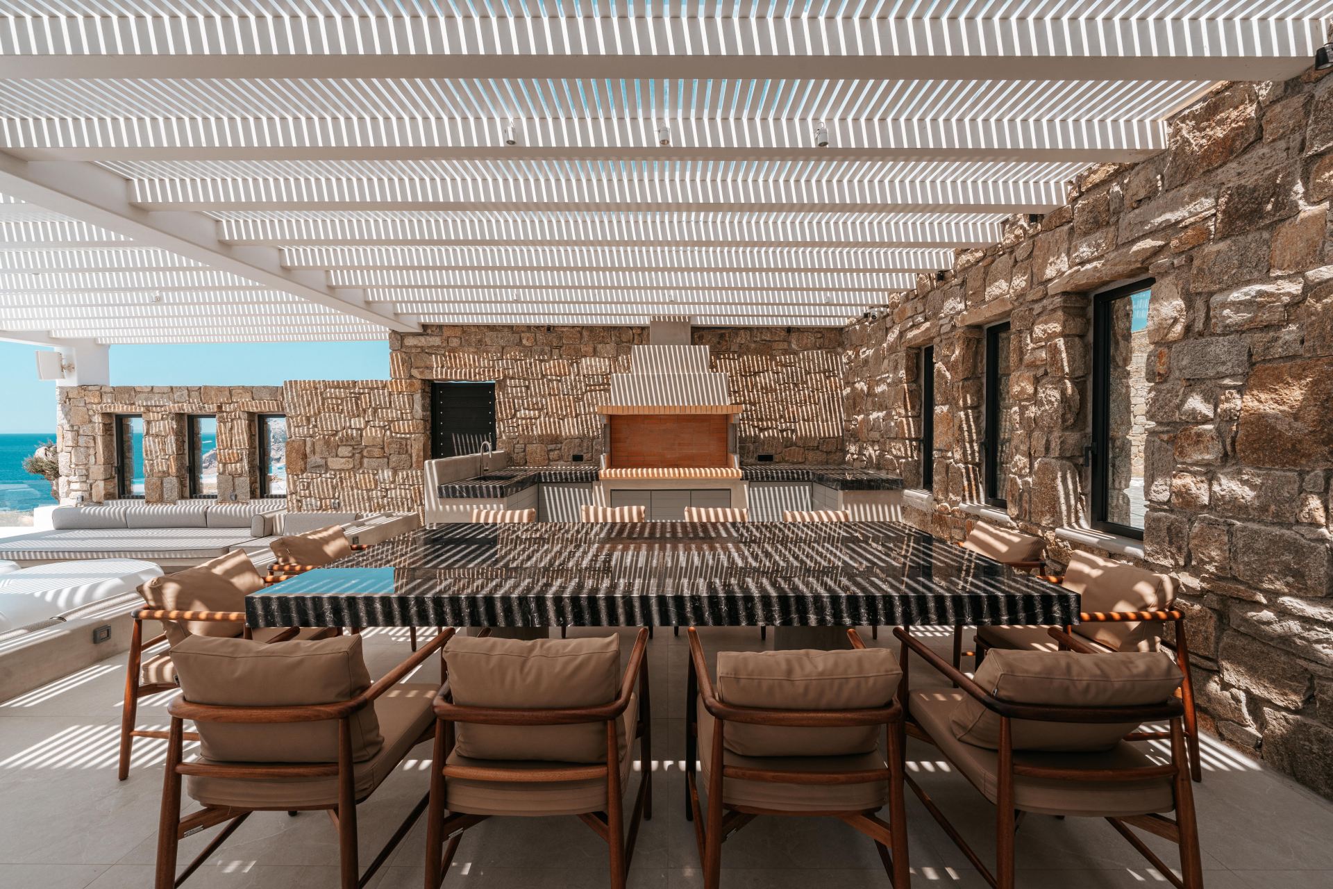 Splendid Waterfront Villas