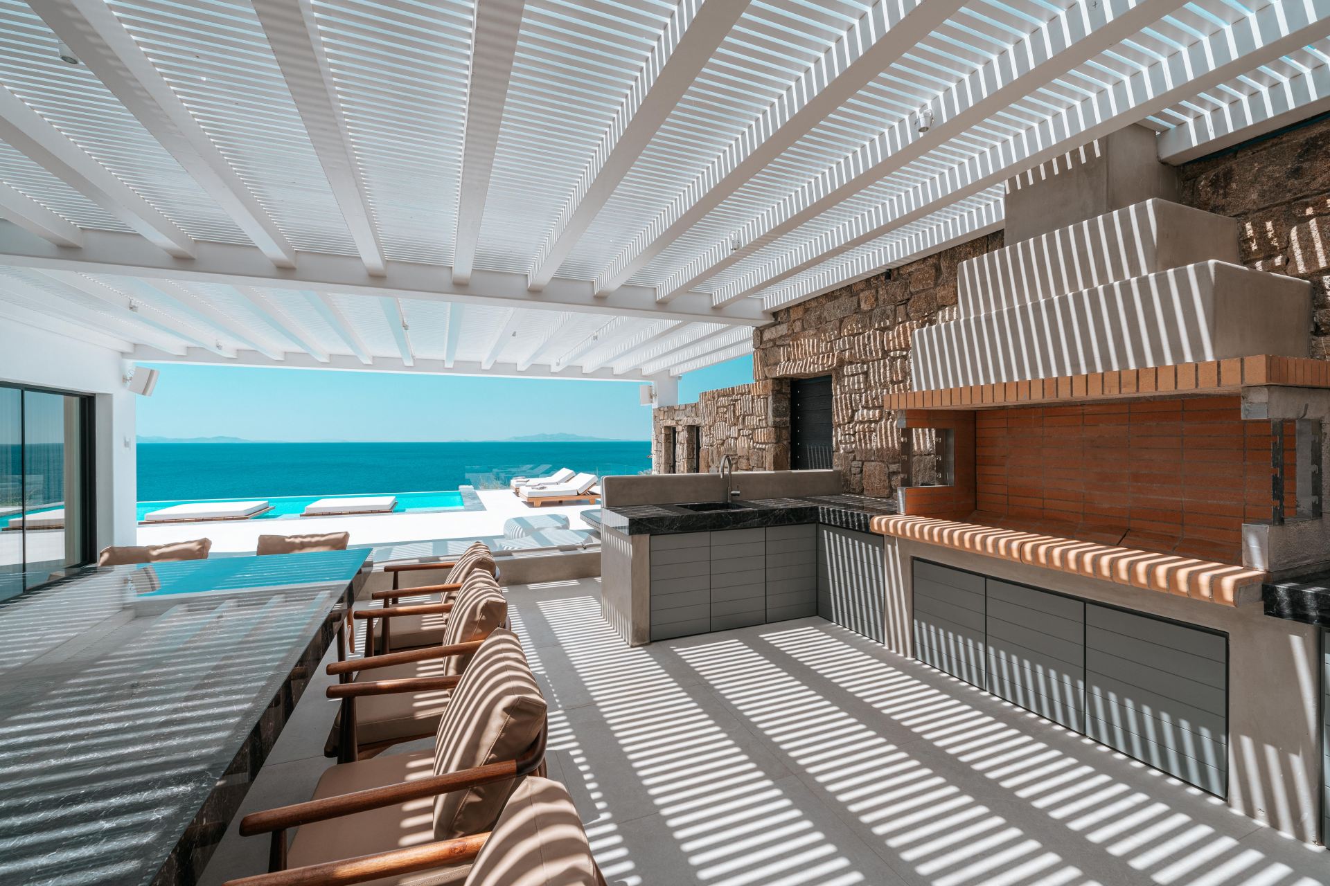 Splendid Waterfront Villas