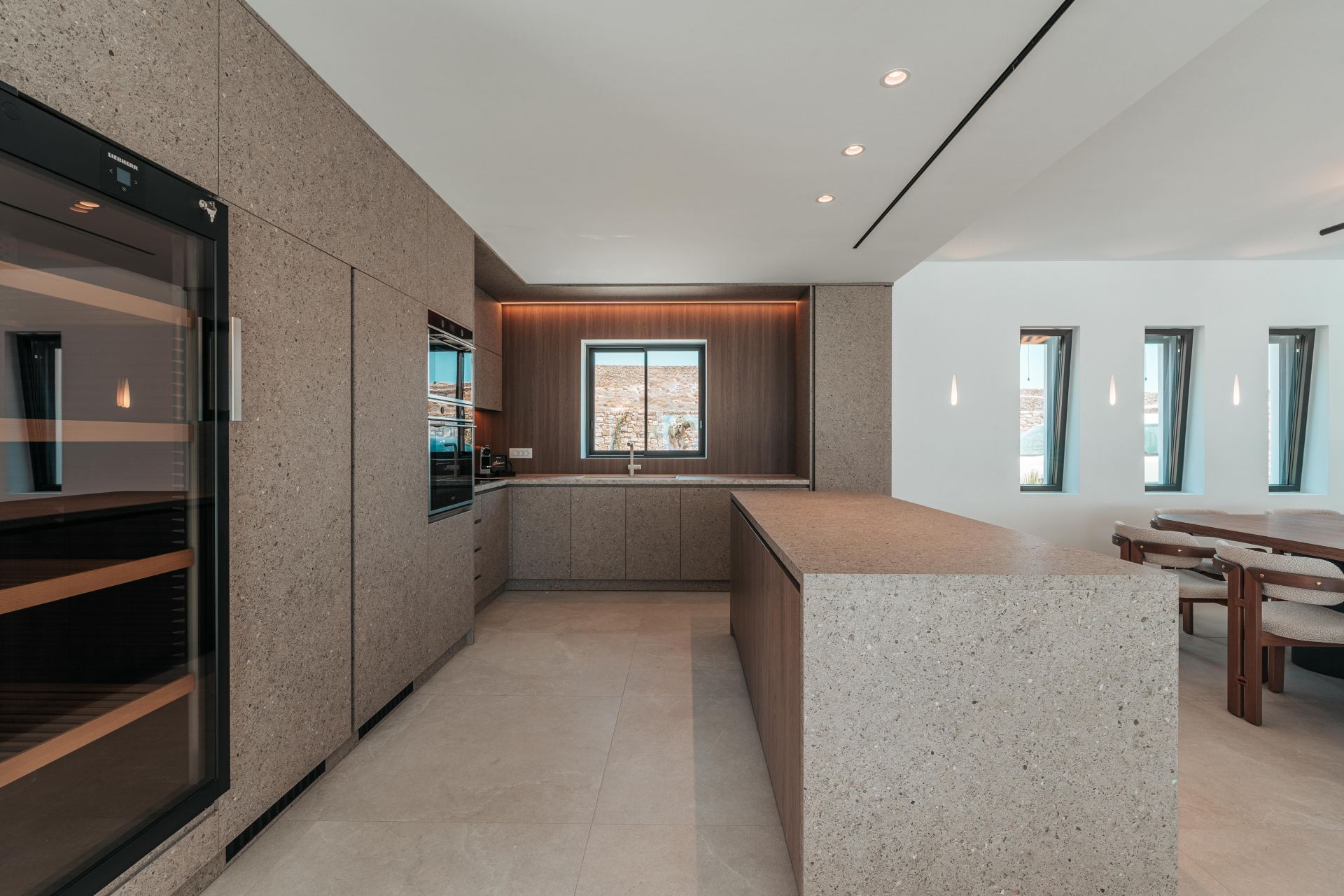 Splendid Waterfront Villa 1