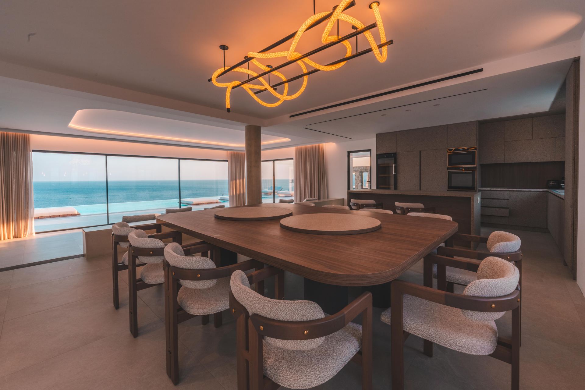 Splendid Waterfront Villa 1