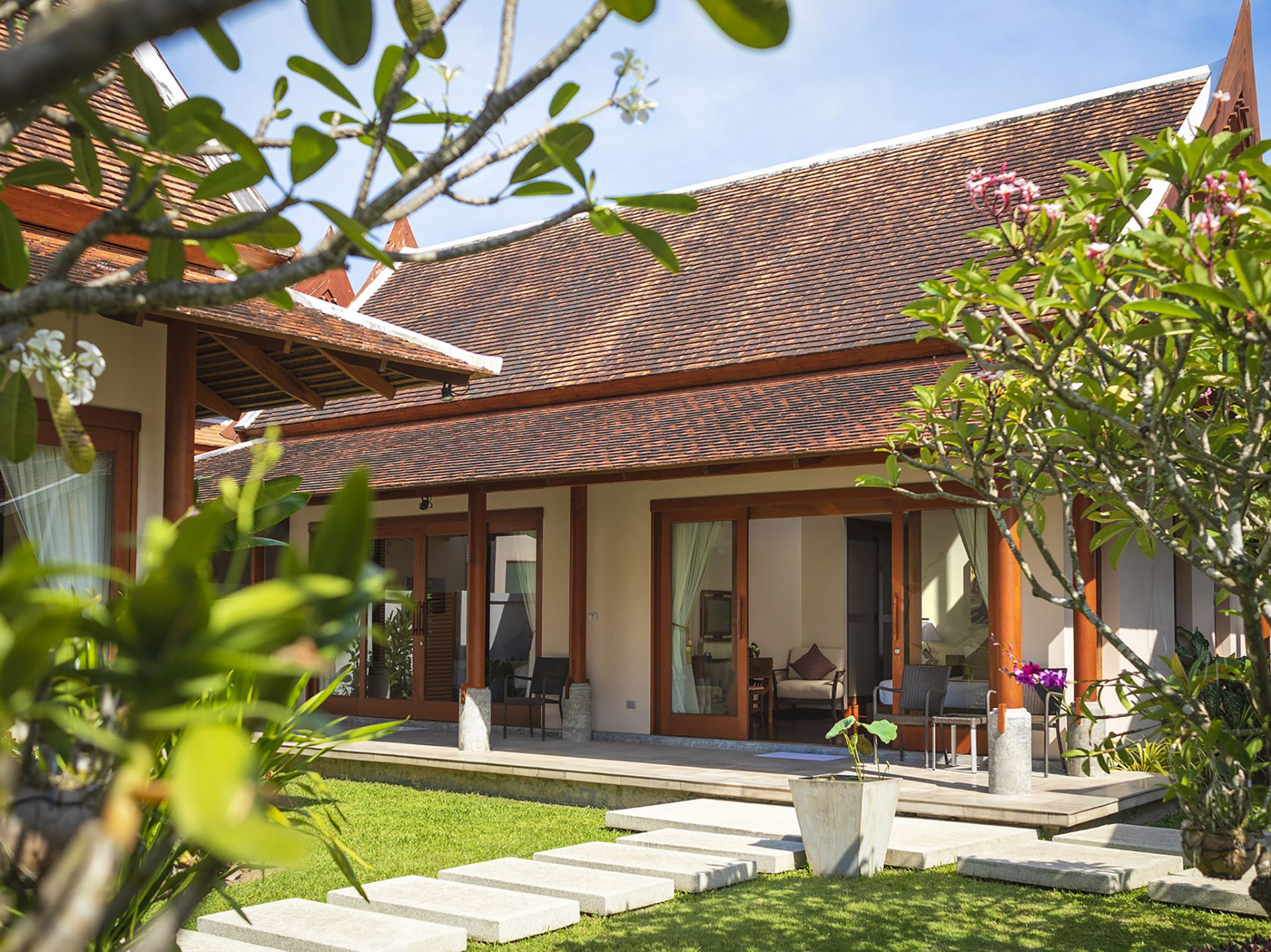 Tawantok Beach Villas