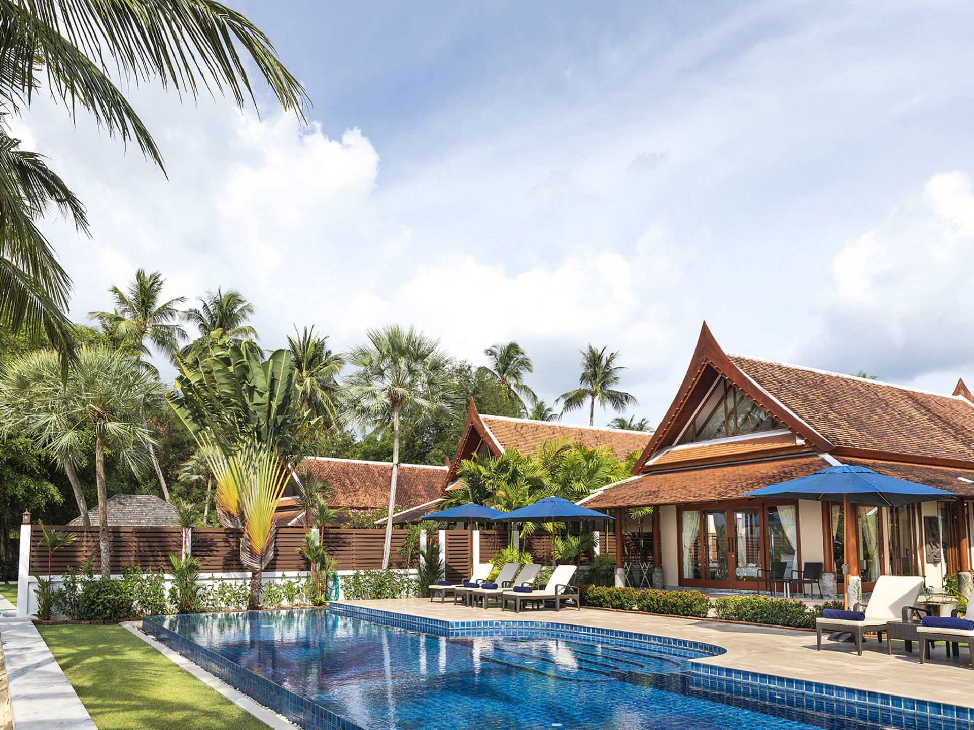 Tawantok Beach Villas