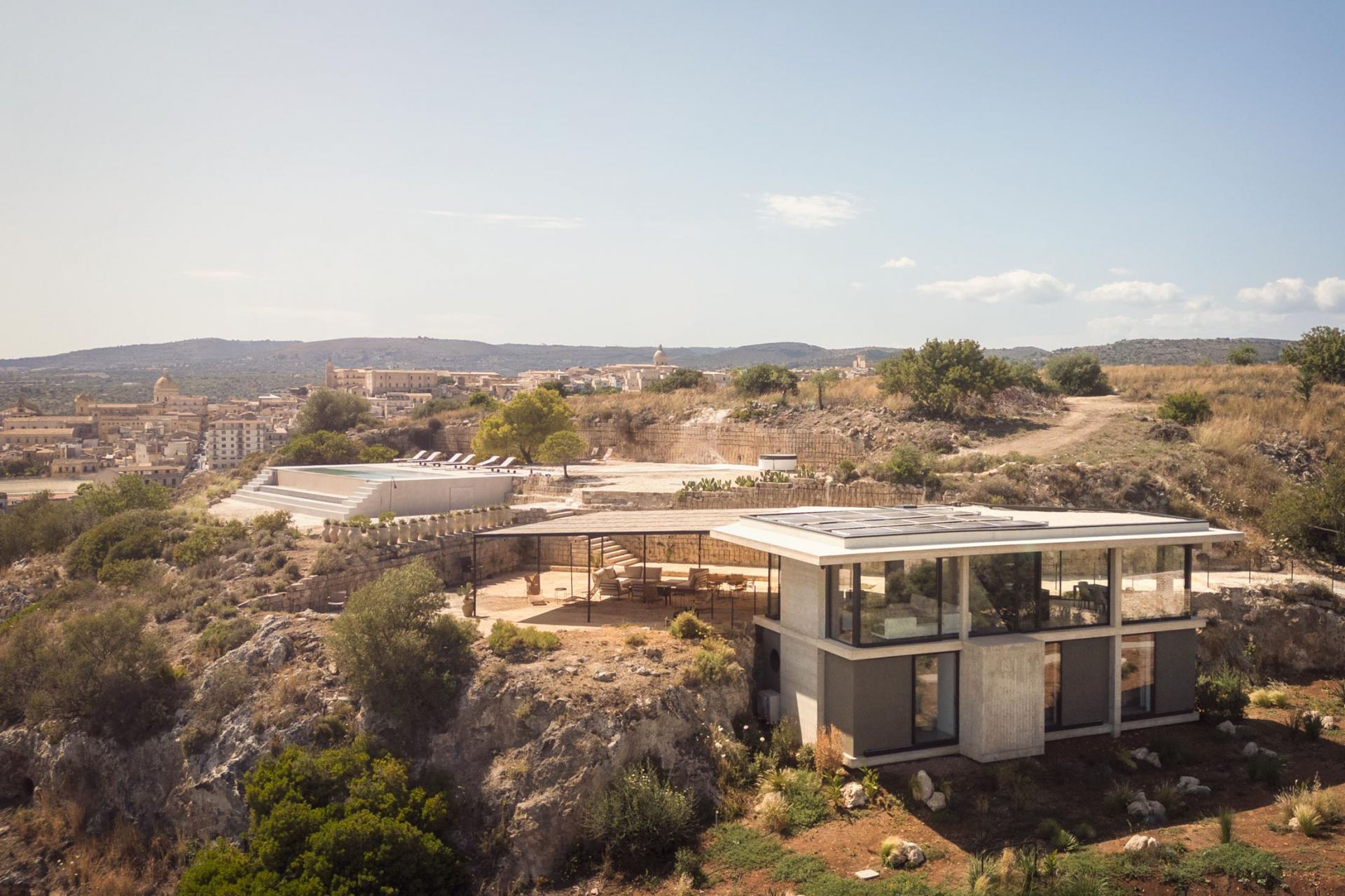 La Cava Boutique Home