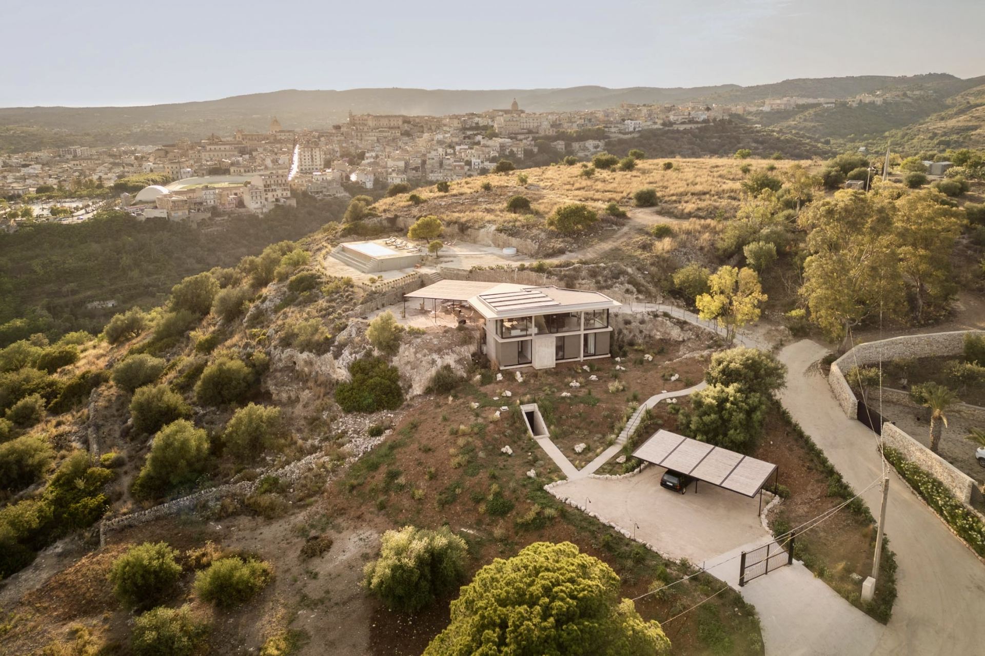 La Cava Boutique Home