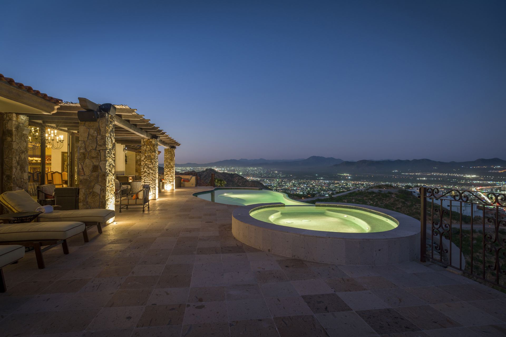 Casa Cielo at Pedregal