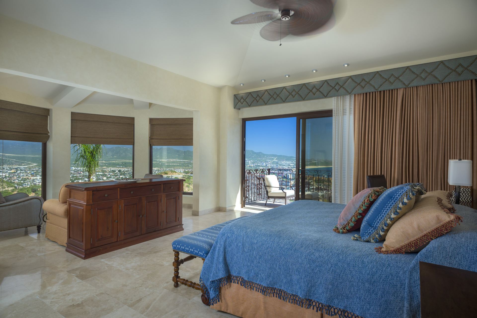 Casa Cielo at Pedregal