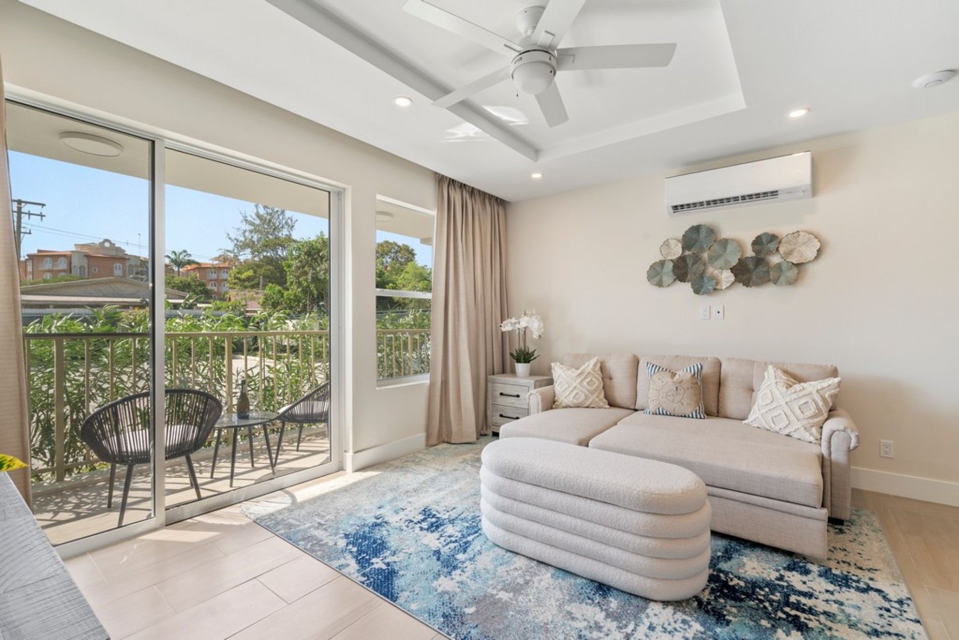 Coral Beach 101 - The Crescent