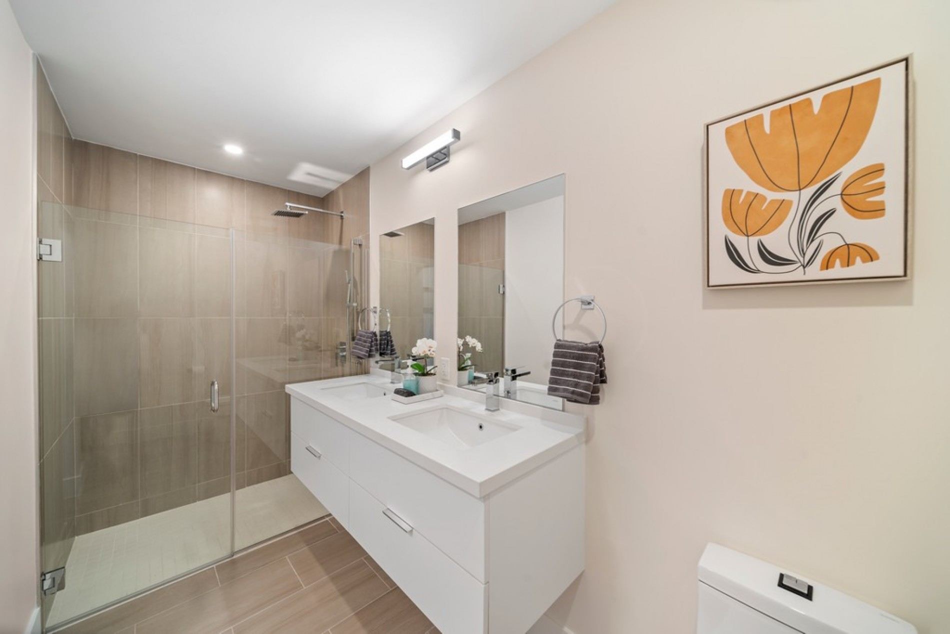 Coral Beach 101 - The Crescent