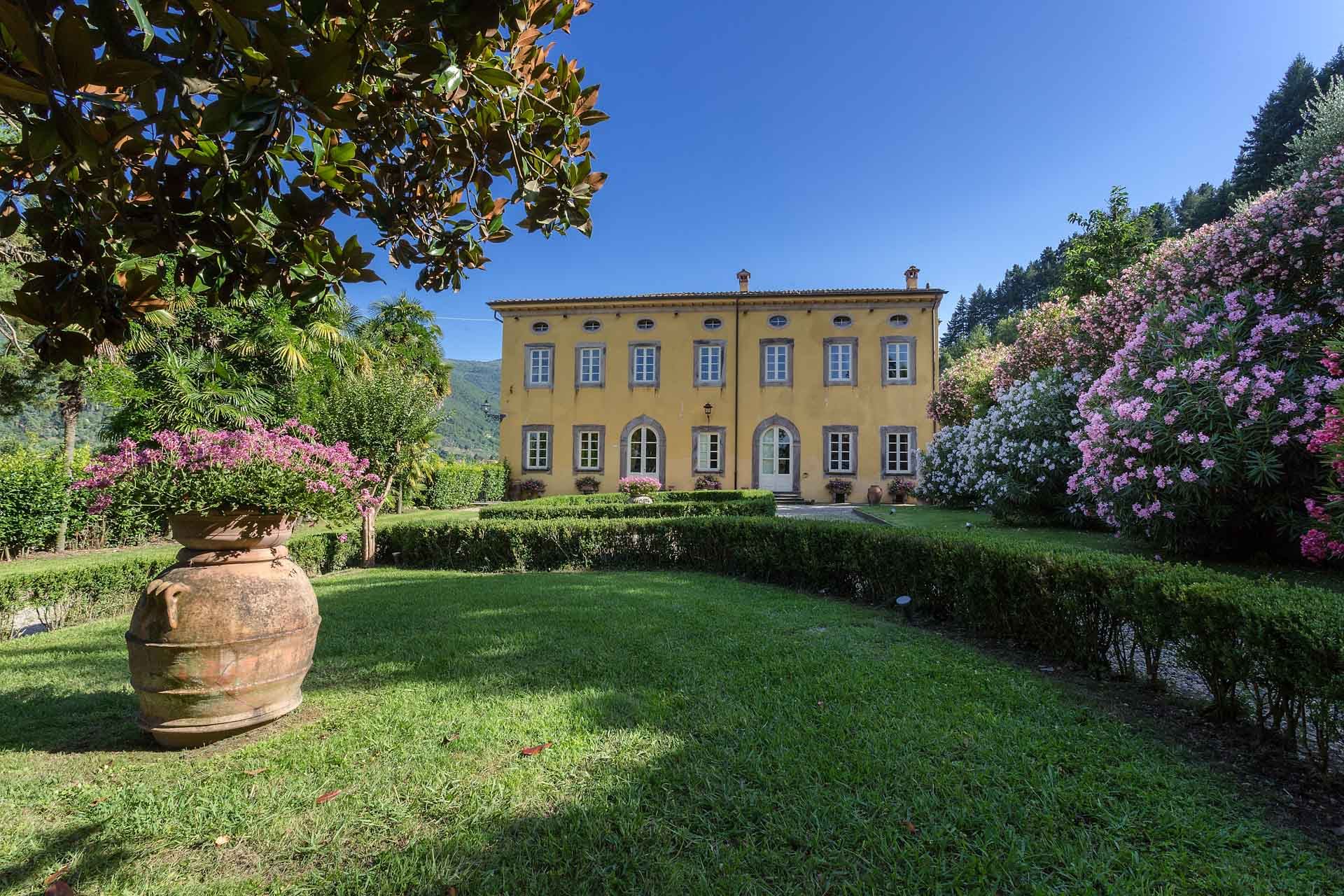 Villa Controni