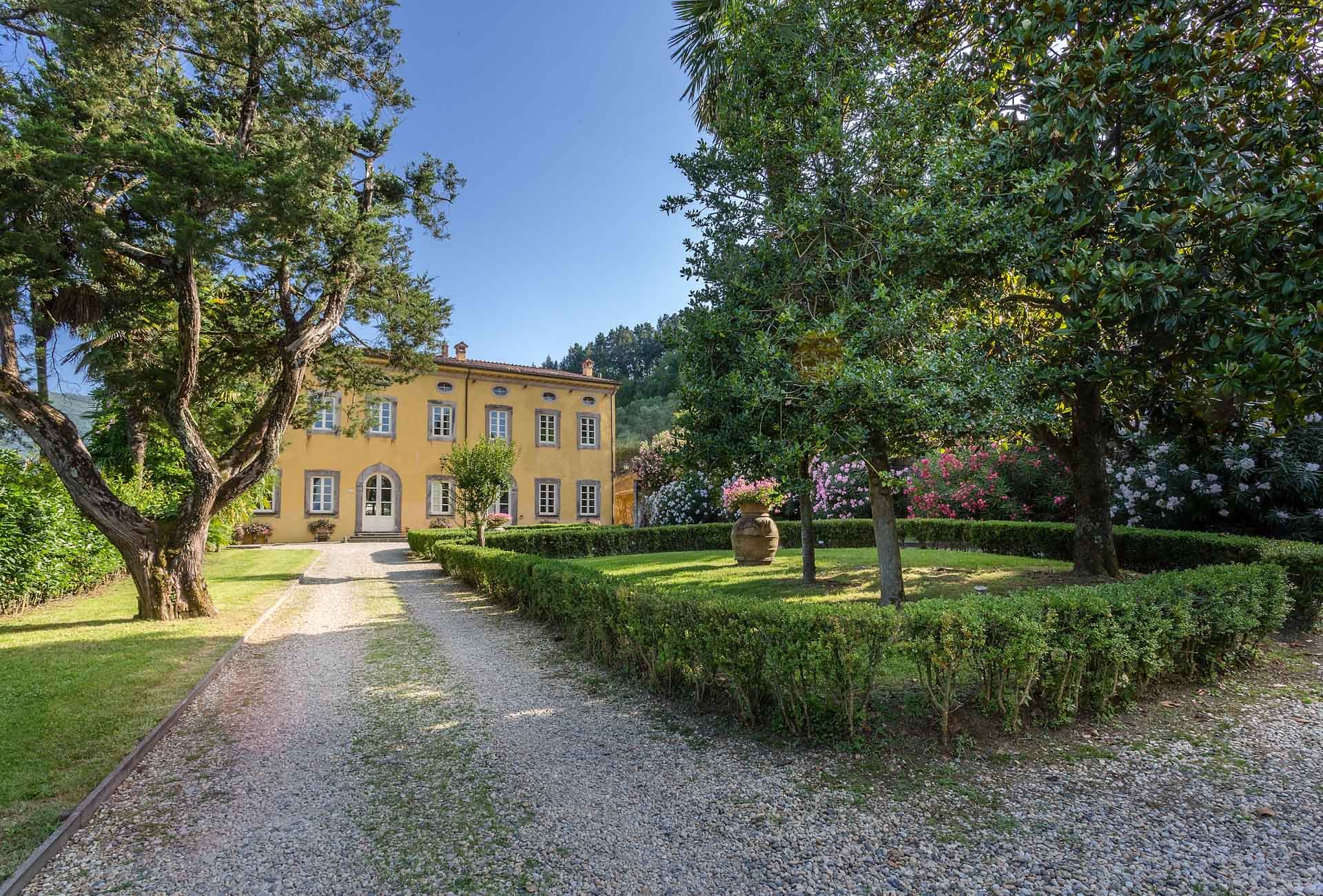 Villa Controni