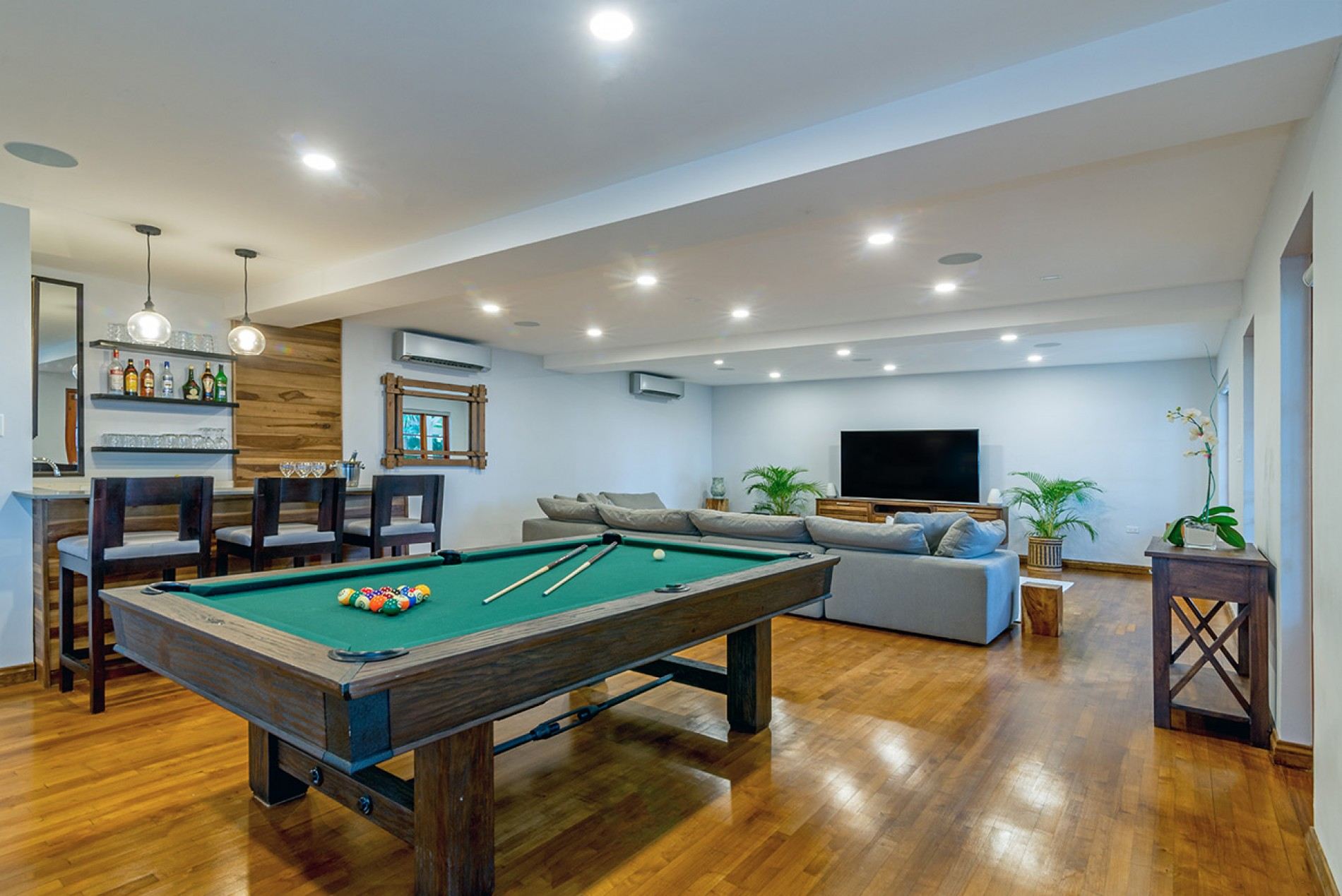 Fortlands Point Villa