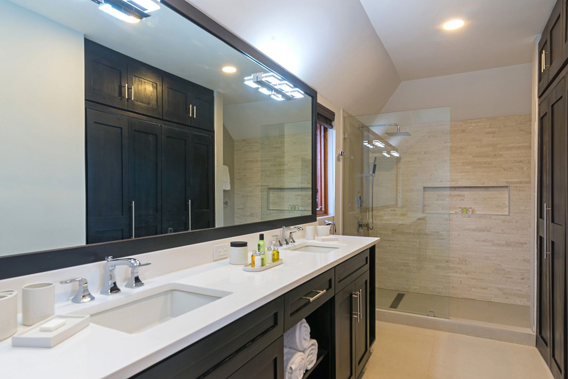 Fortlands Point Villa