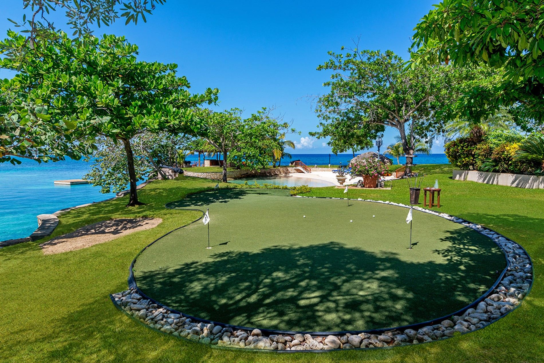 Fortlands Point Villa