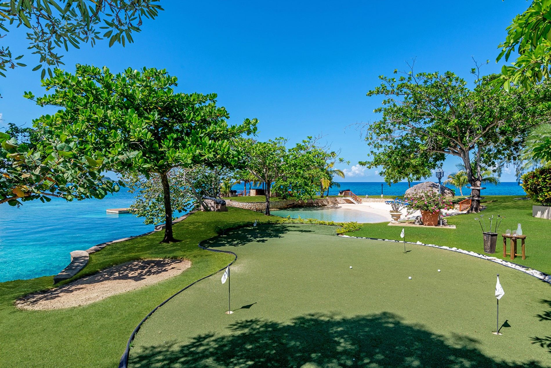 Fortlands Point Villa