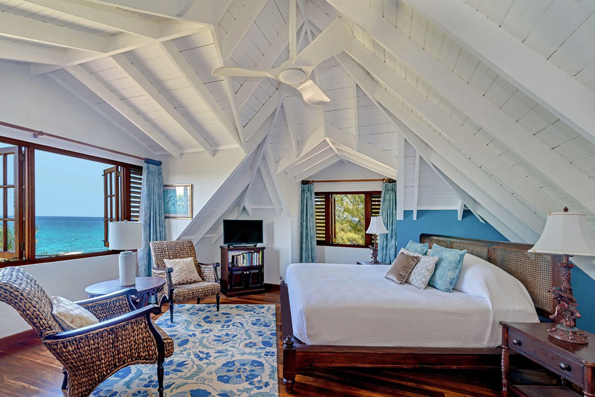 Fortlands Point Villa