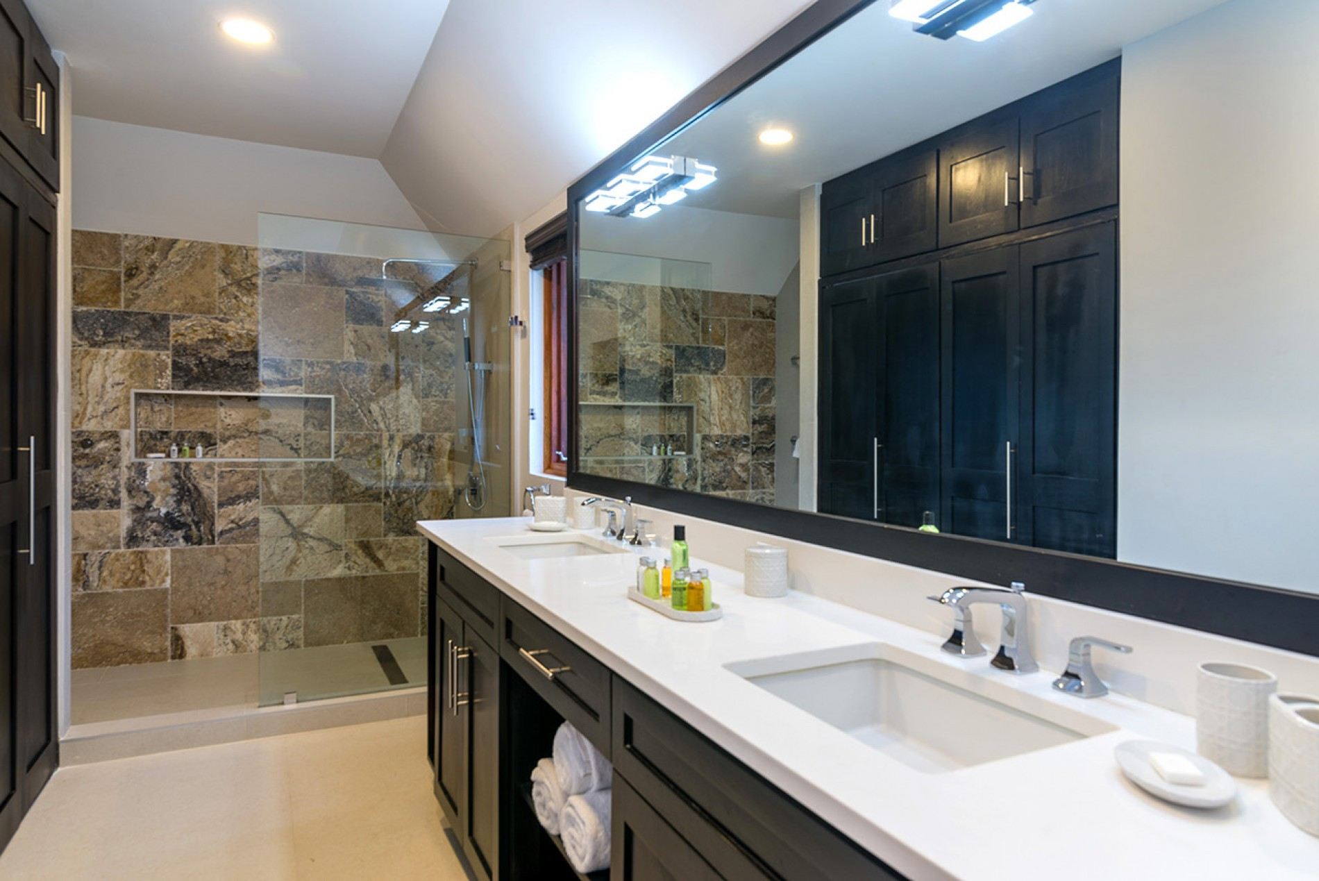 Fortlands Point Villa