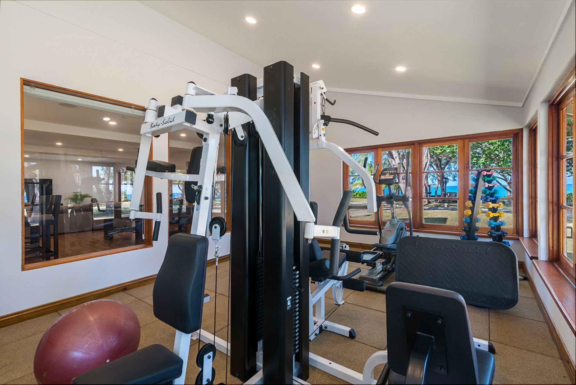 Fortlands Point Villa