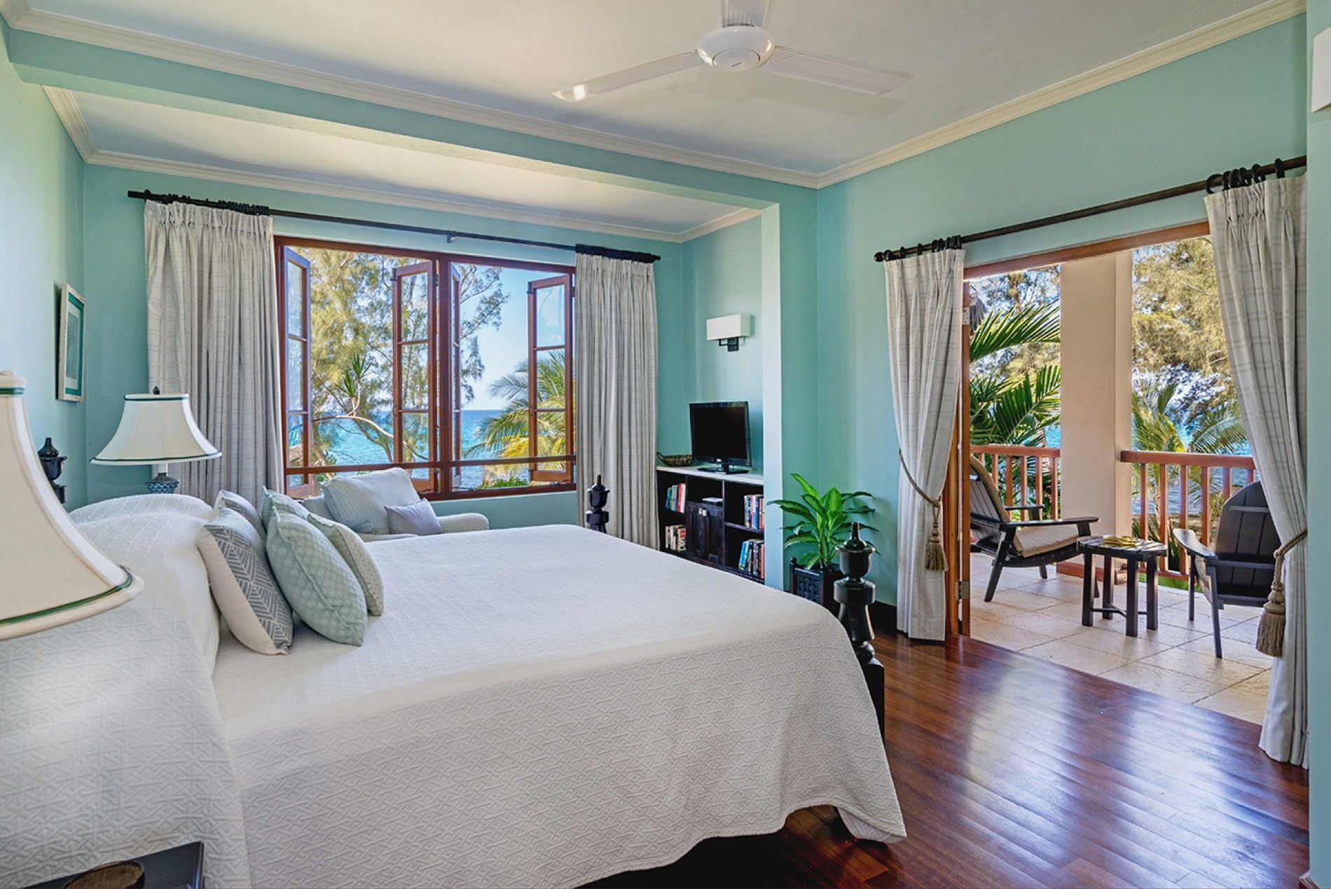 Fortlands Point Villa