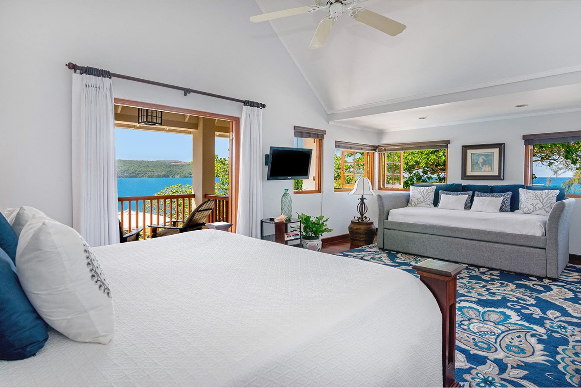 Fortlands Point Villa