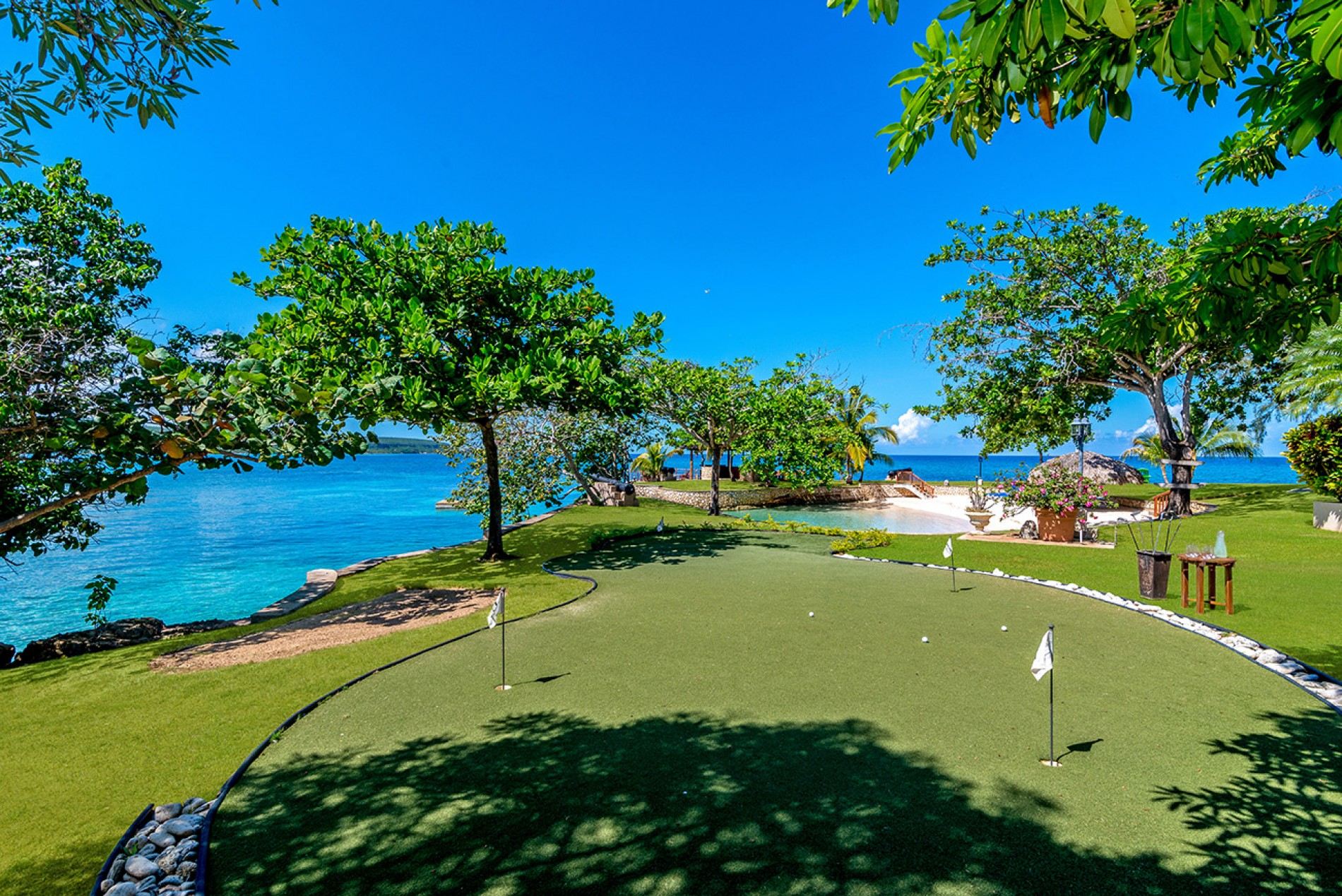 Fortlands Point Villa