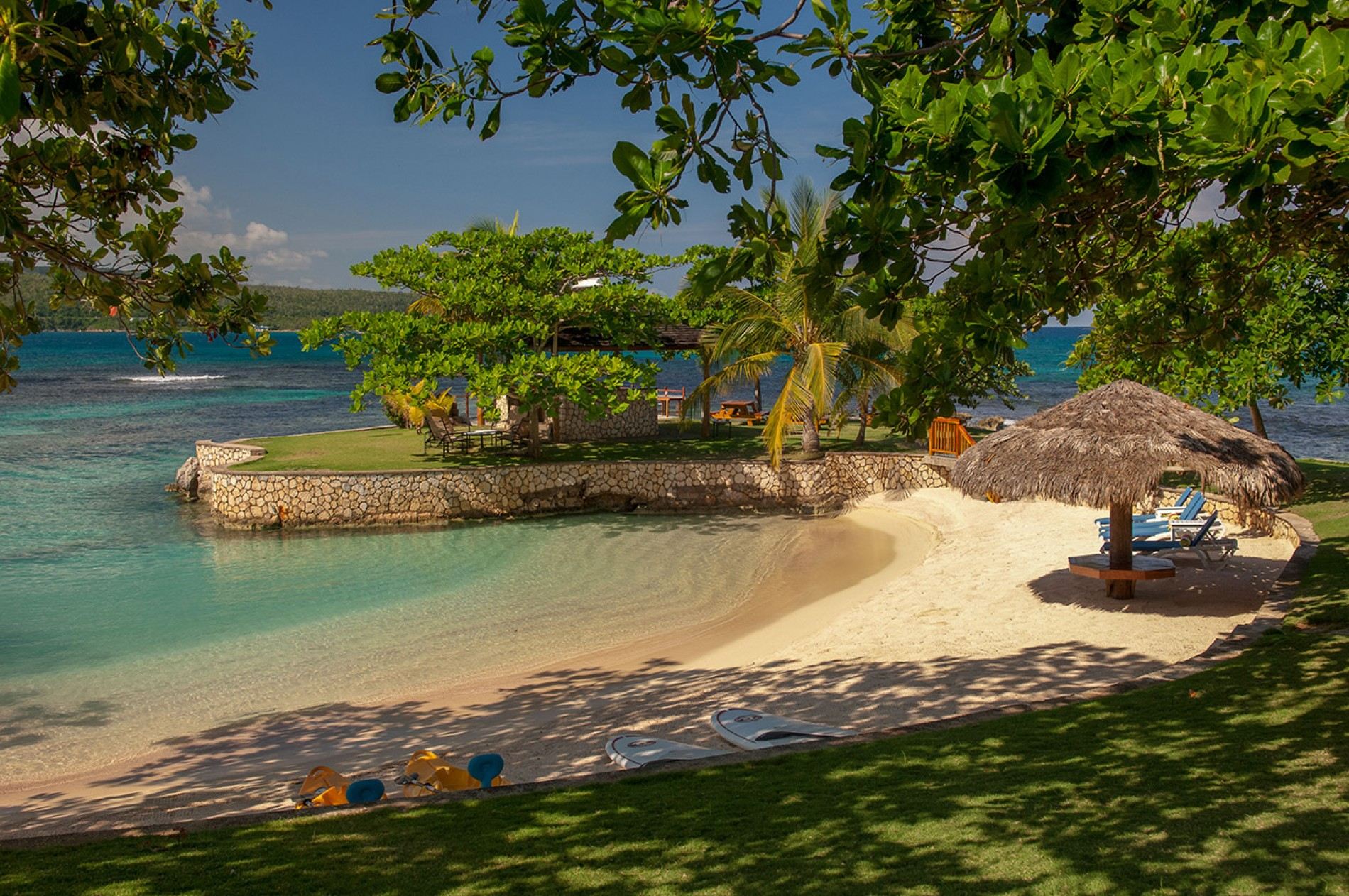 Fortlands Point Villa