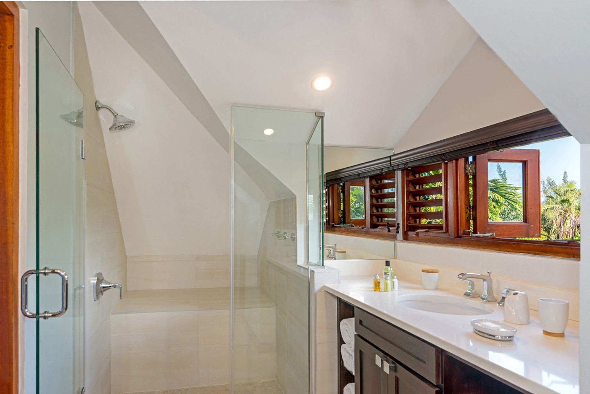 Fortlands Point Villa