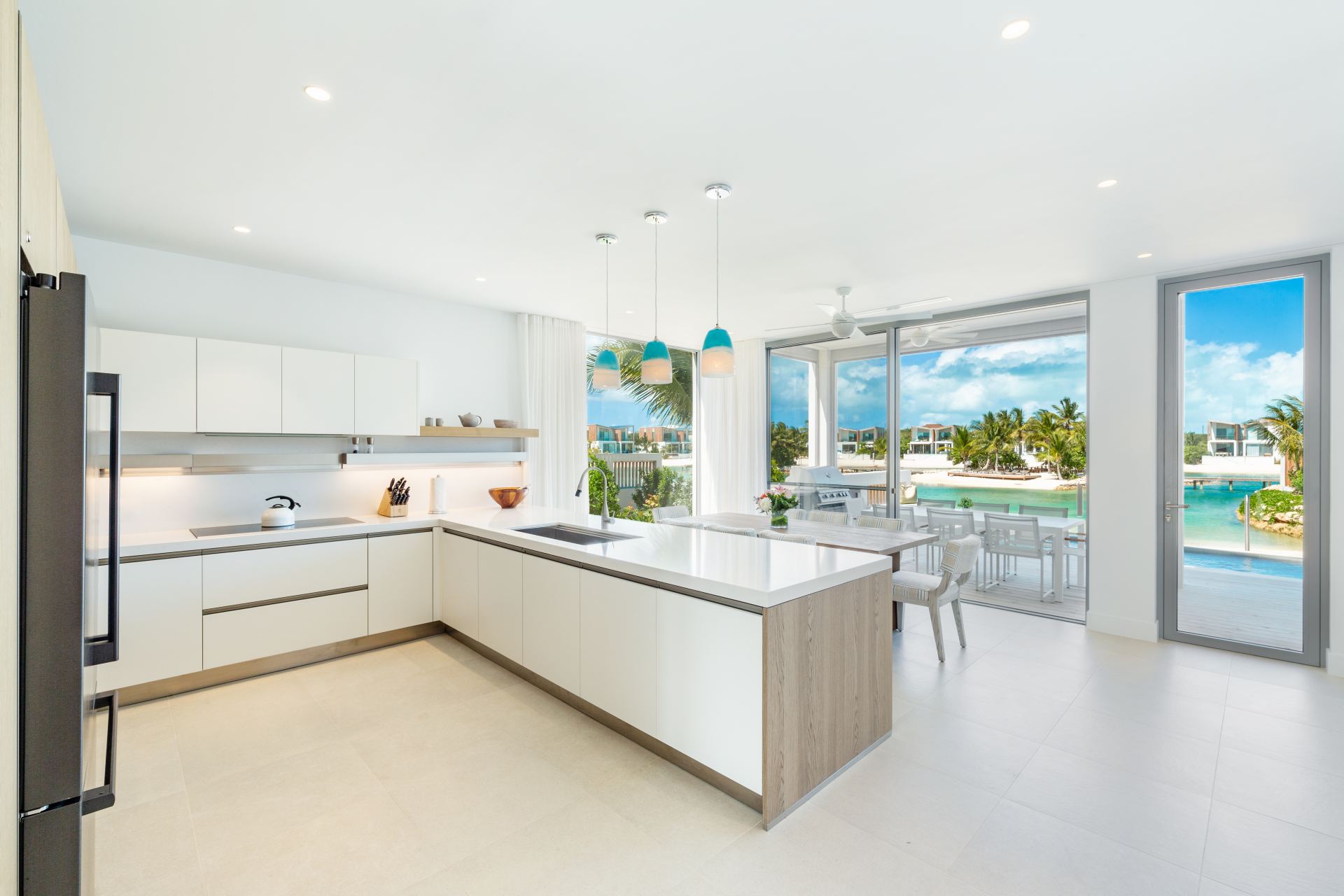 South Bank Lagoon Villas 6BDR