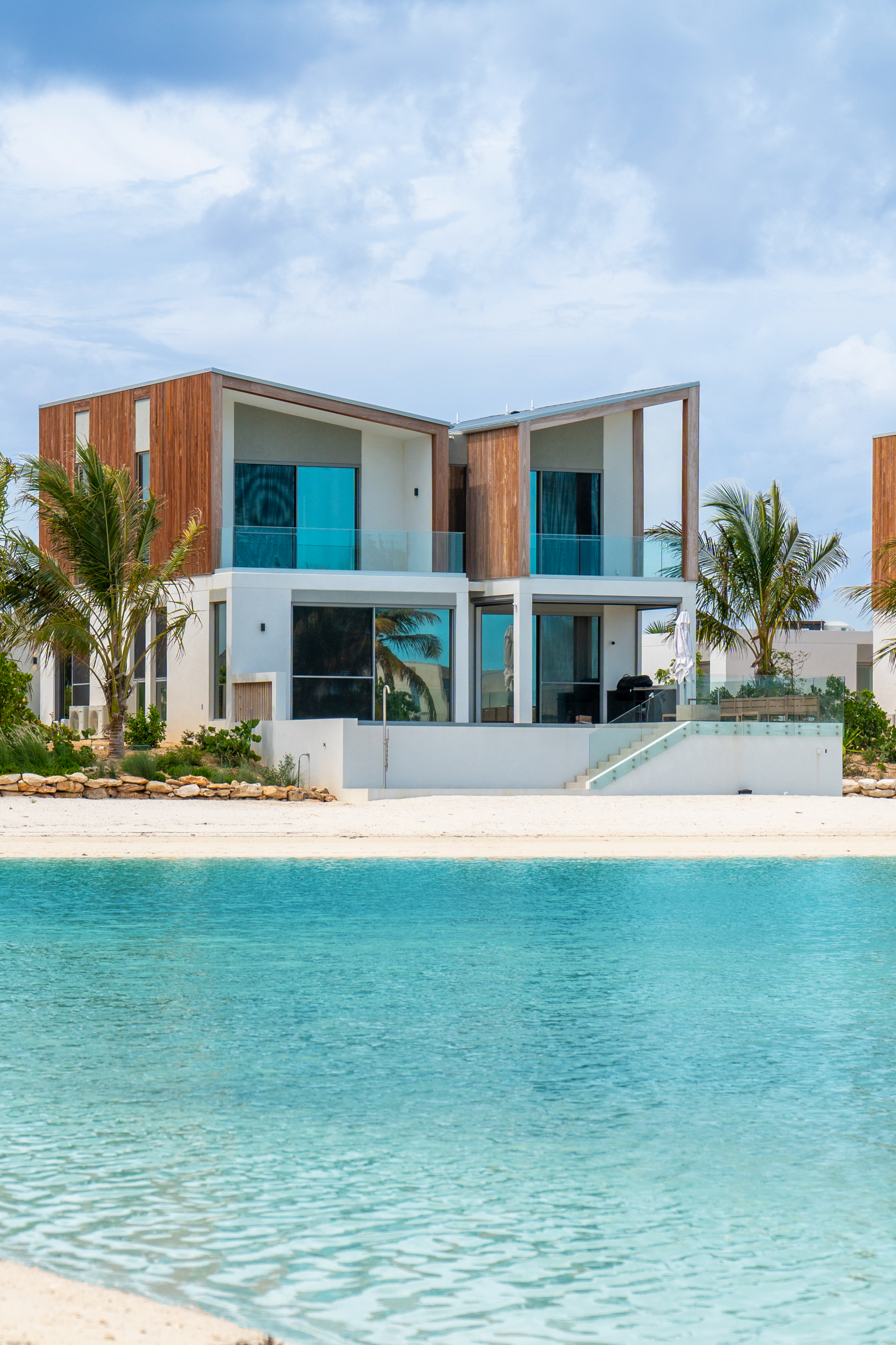 South Bank Lagoon Villas 4BDR