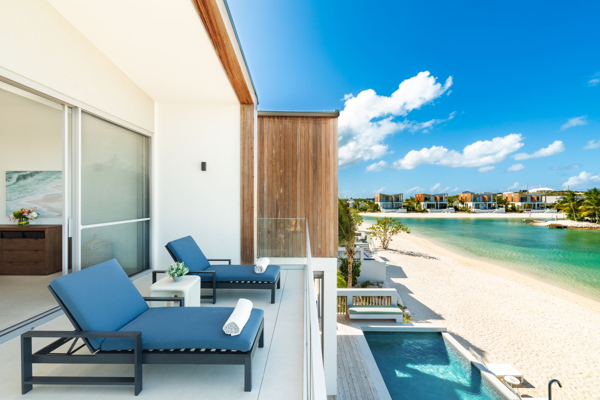 South Bank Lagoon Villas 6BDR