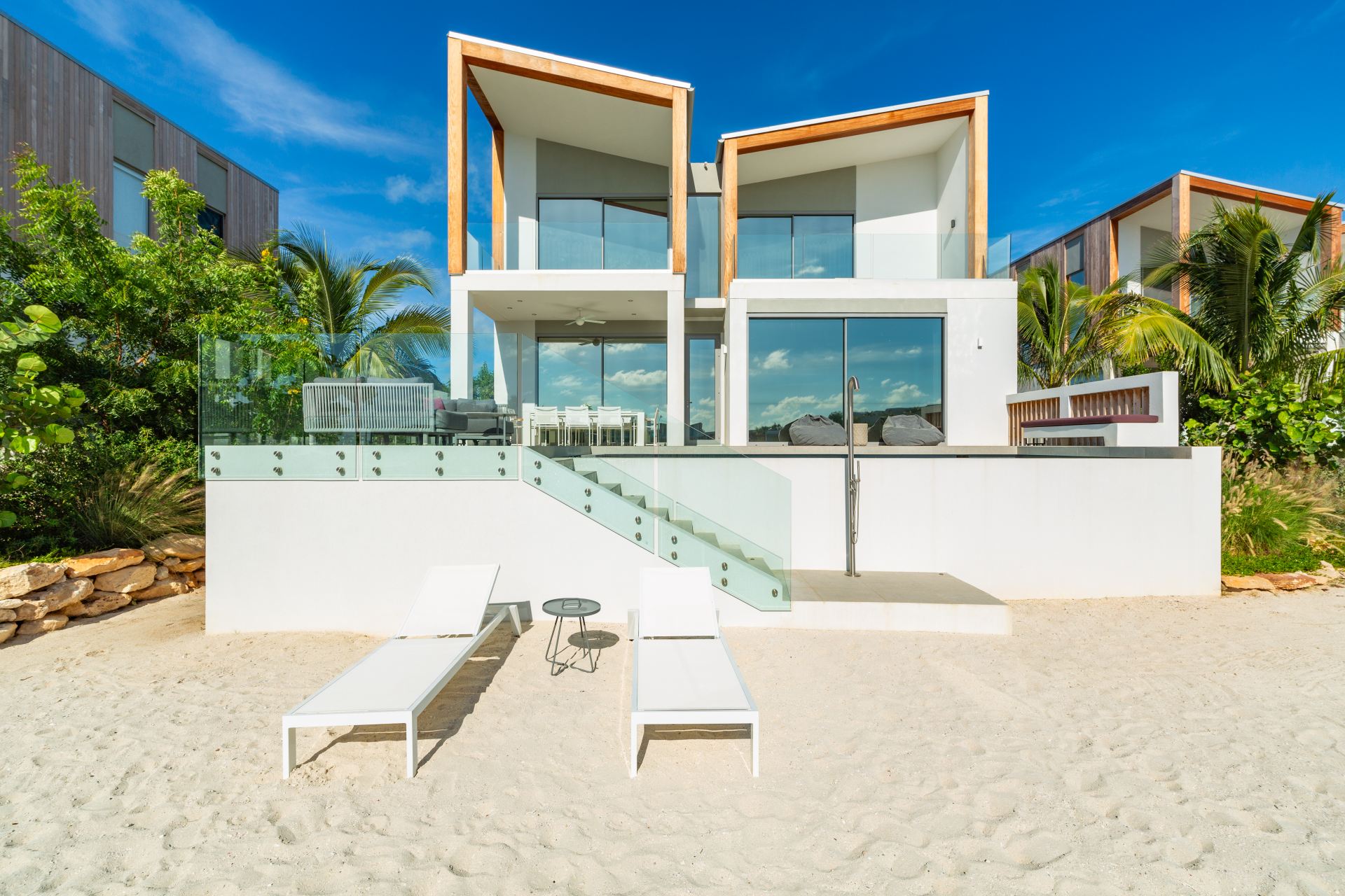 South Bank Lagoon Villas 4BDR